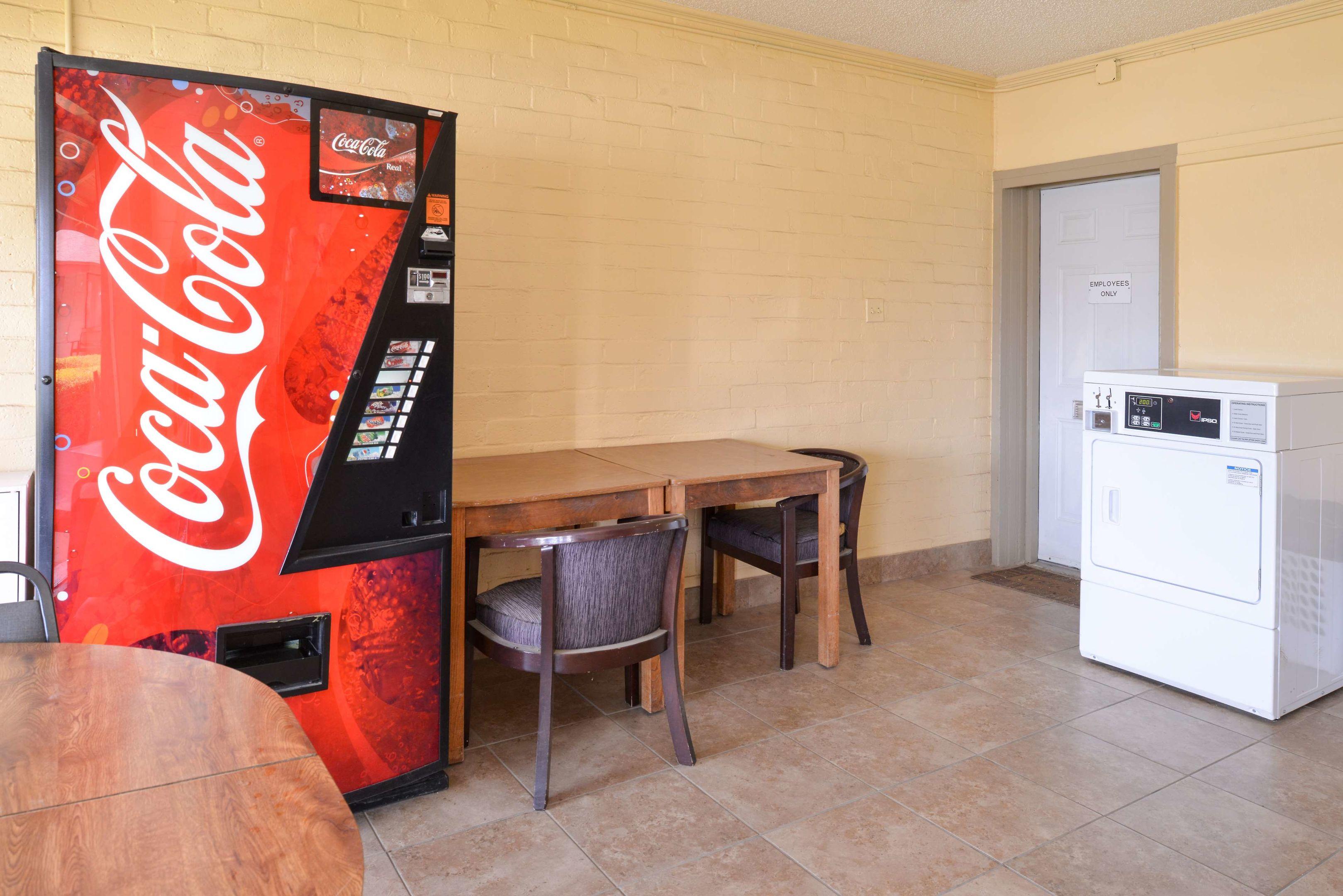 Americas Best Value Inn Ozona — photo 5