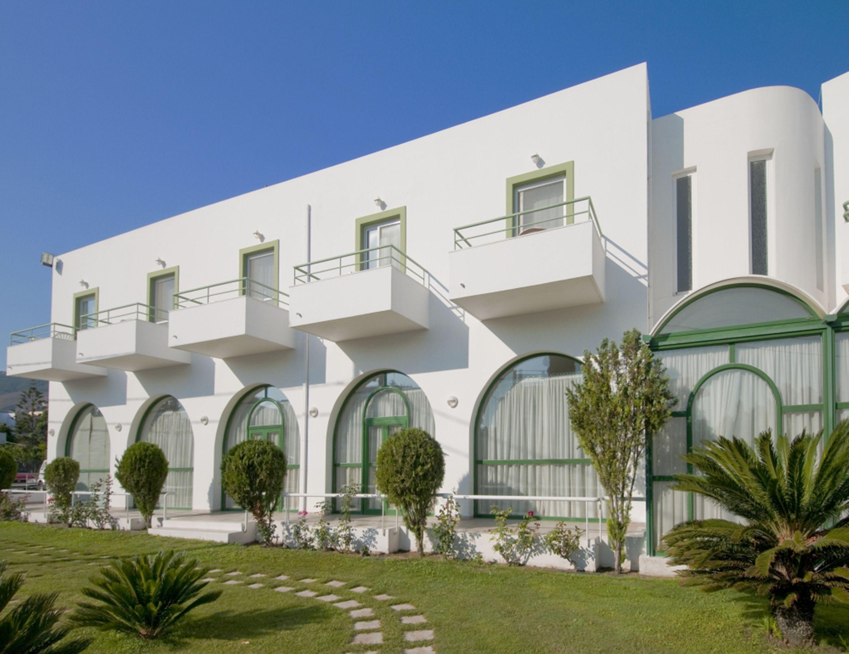 Alexandra Beach Hotel & Apartments — photo 3