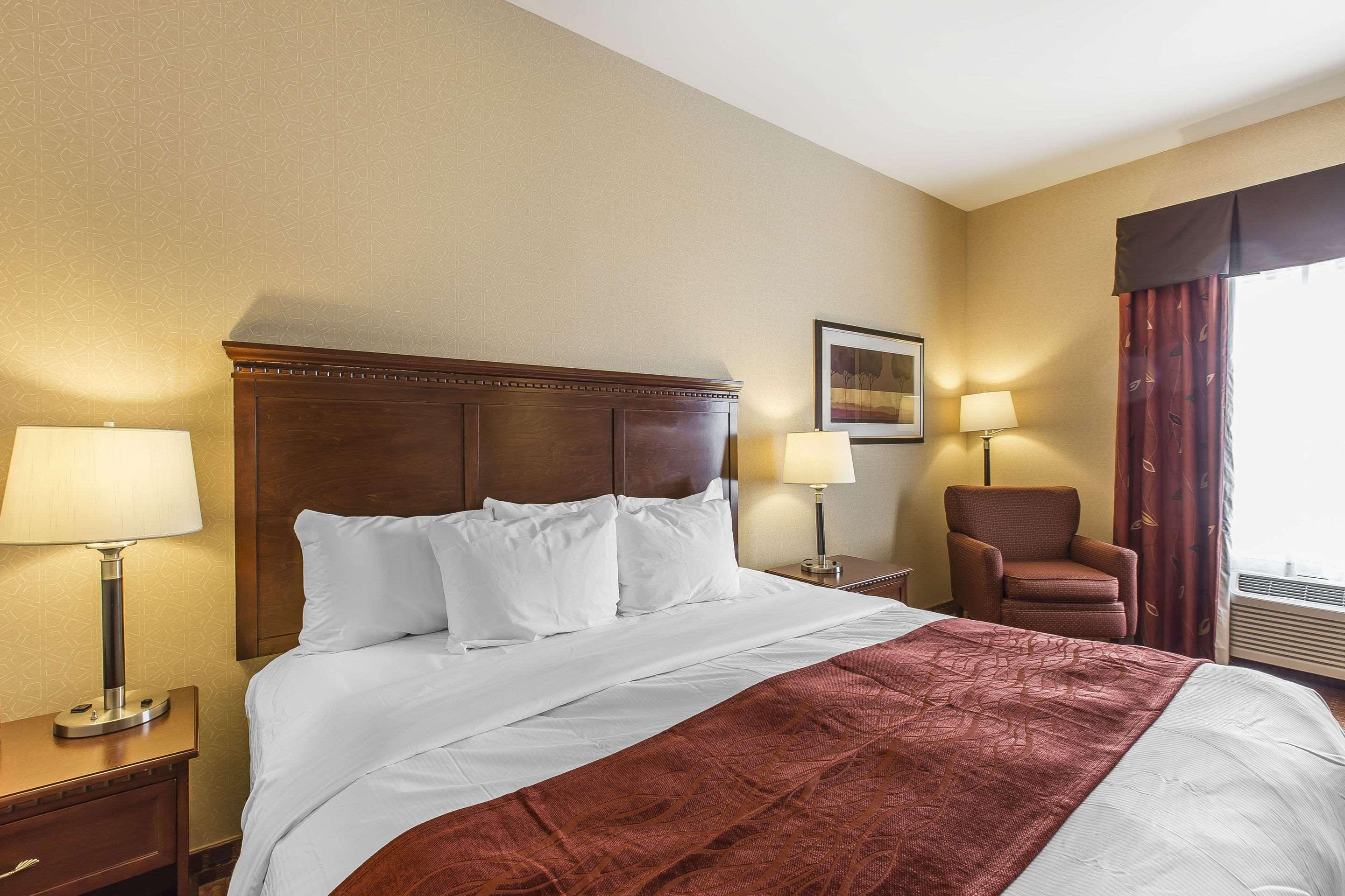 Comfort Inn Airport — photo 4