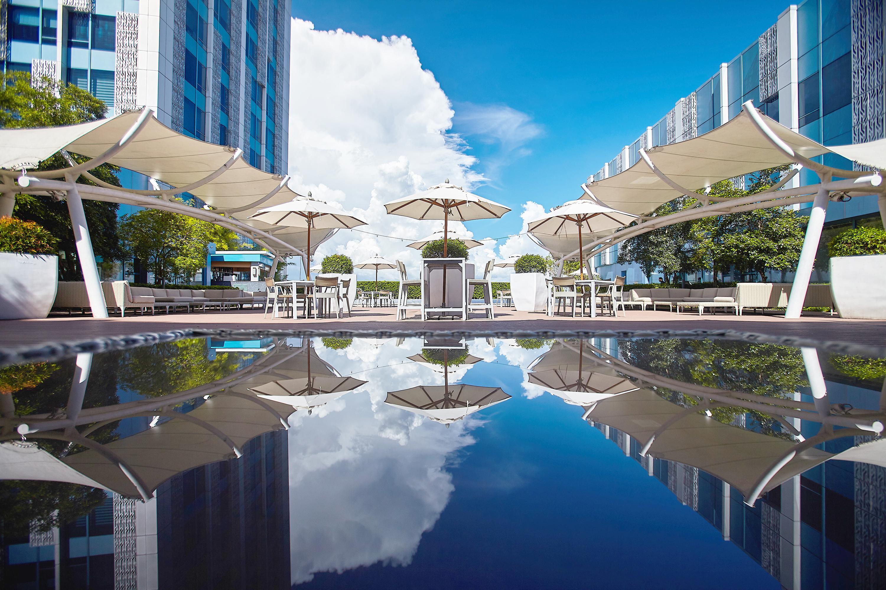 Crimson Hotel Filinvest City Manila — photo 4
