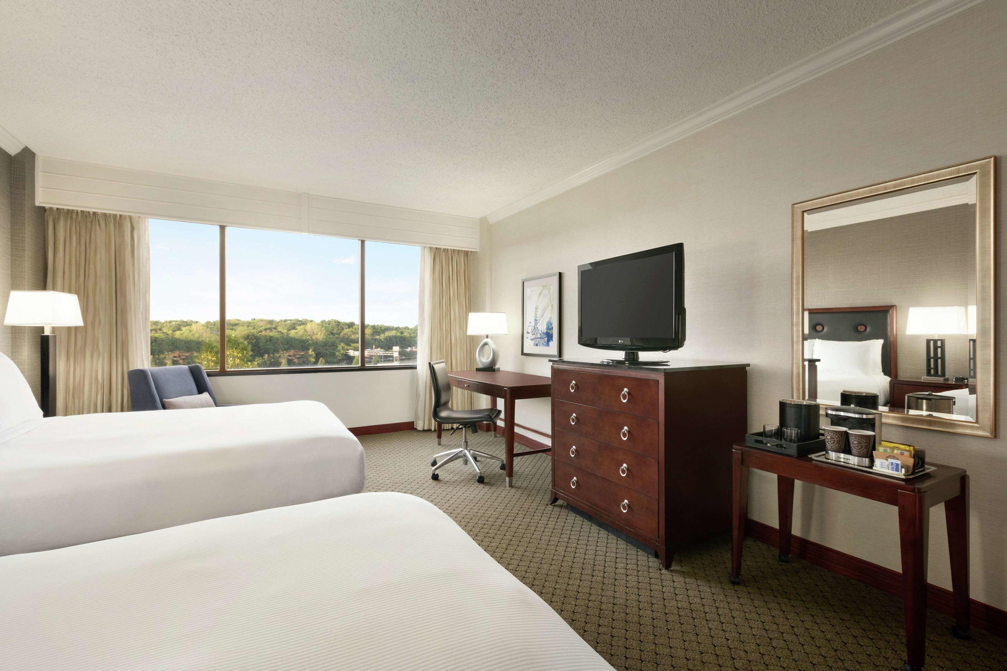 Hilton Charlotte Executive Park — photo 4