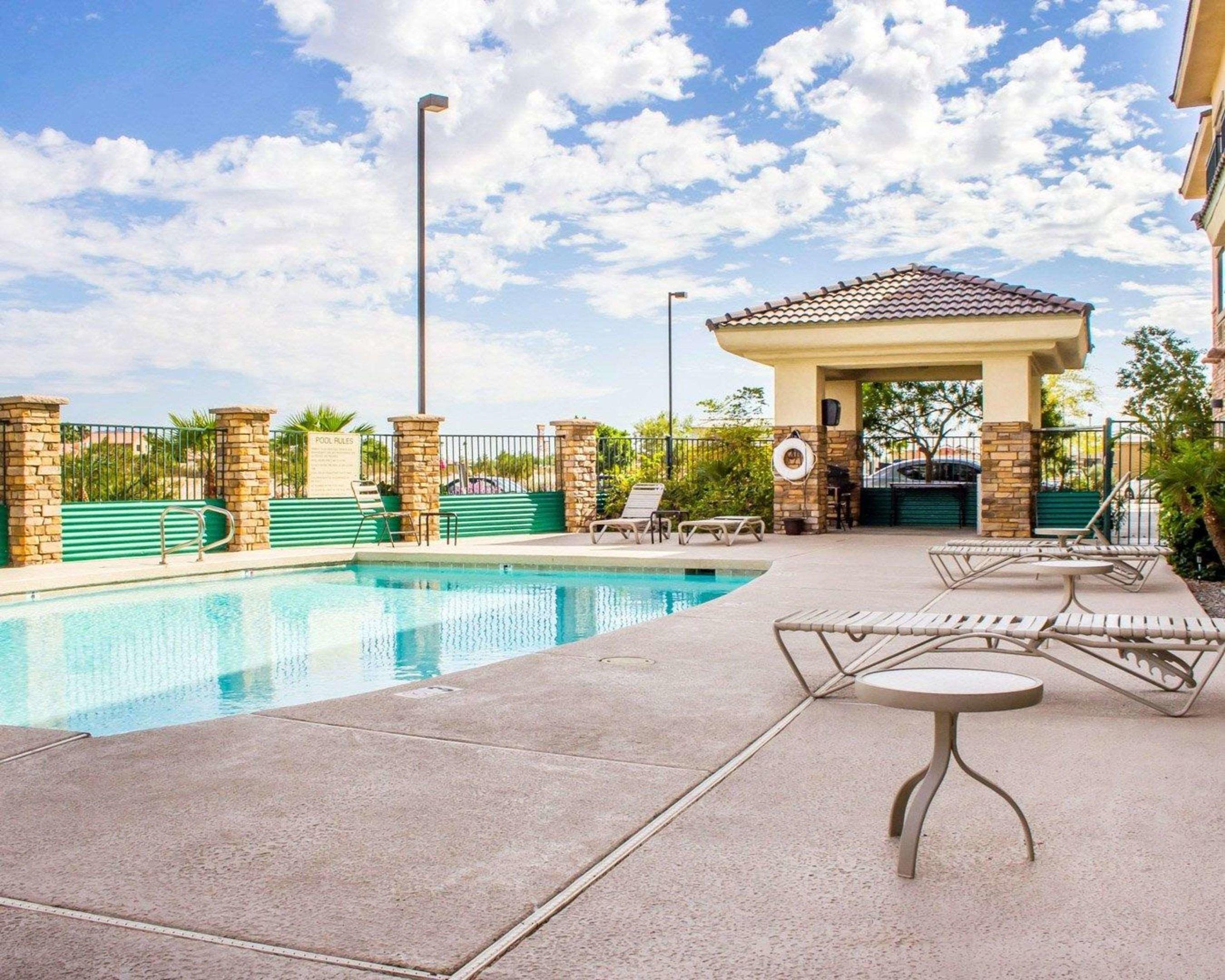 Comfort Inn & Suites Yuma I-8 — photo 4