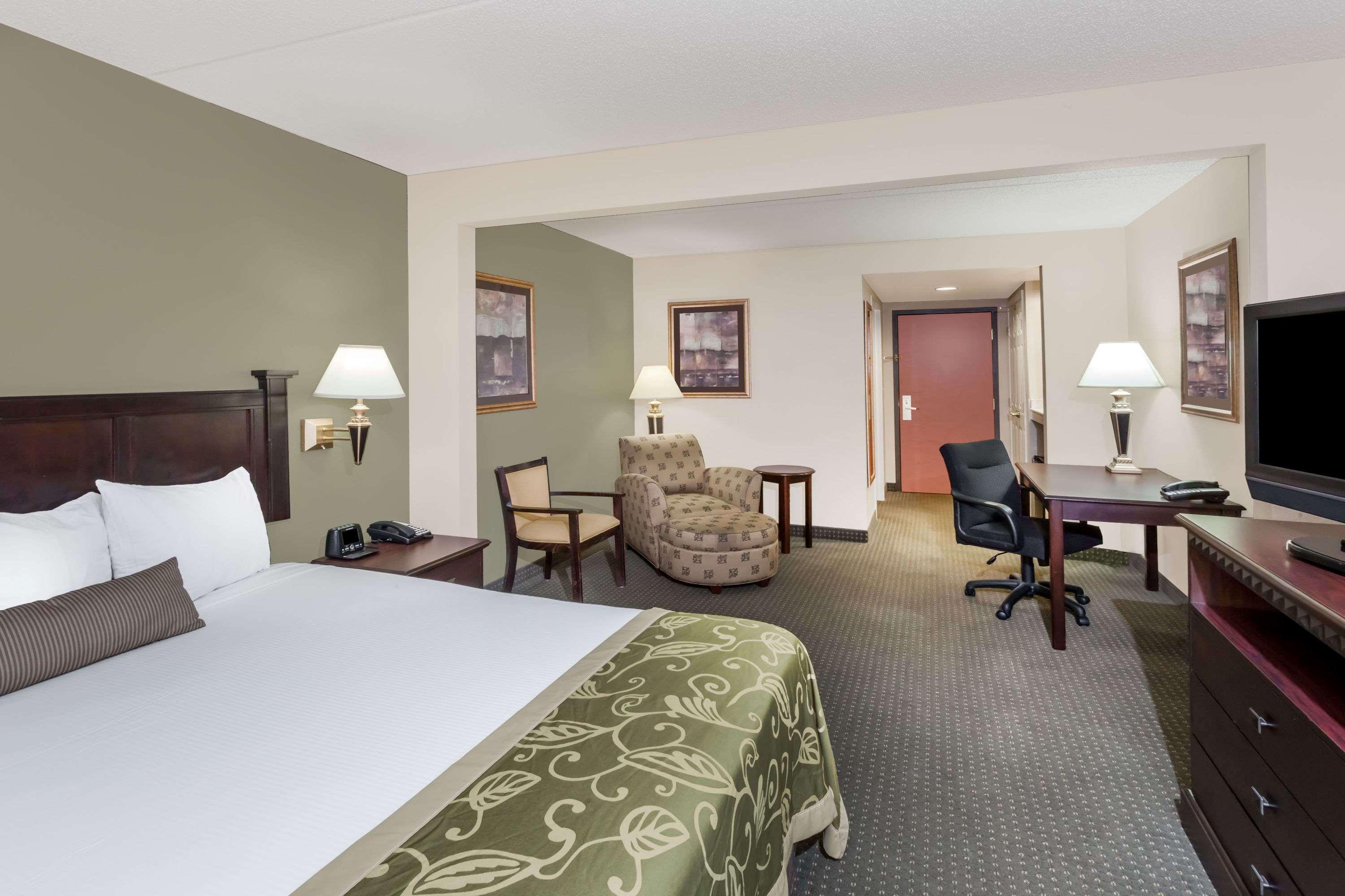 Wingate by Wyndham Peoria — photo 3