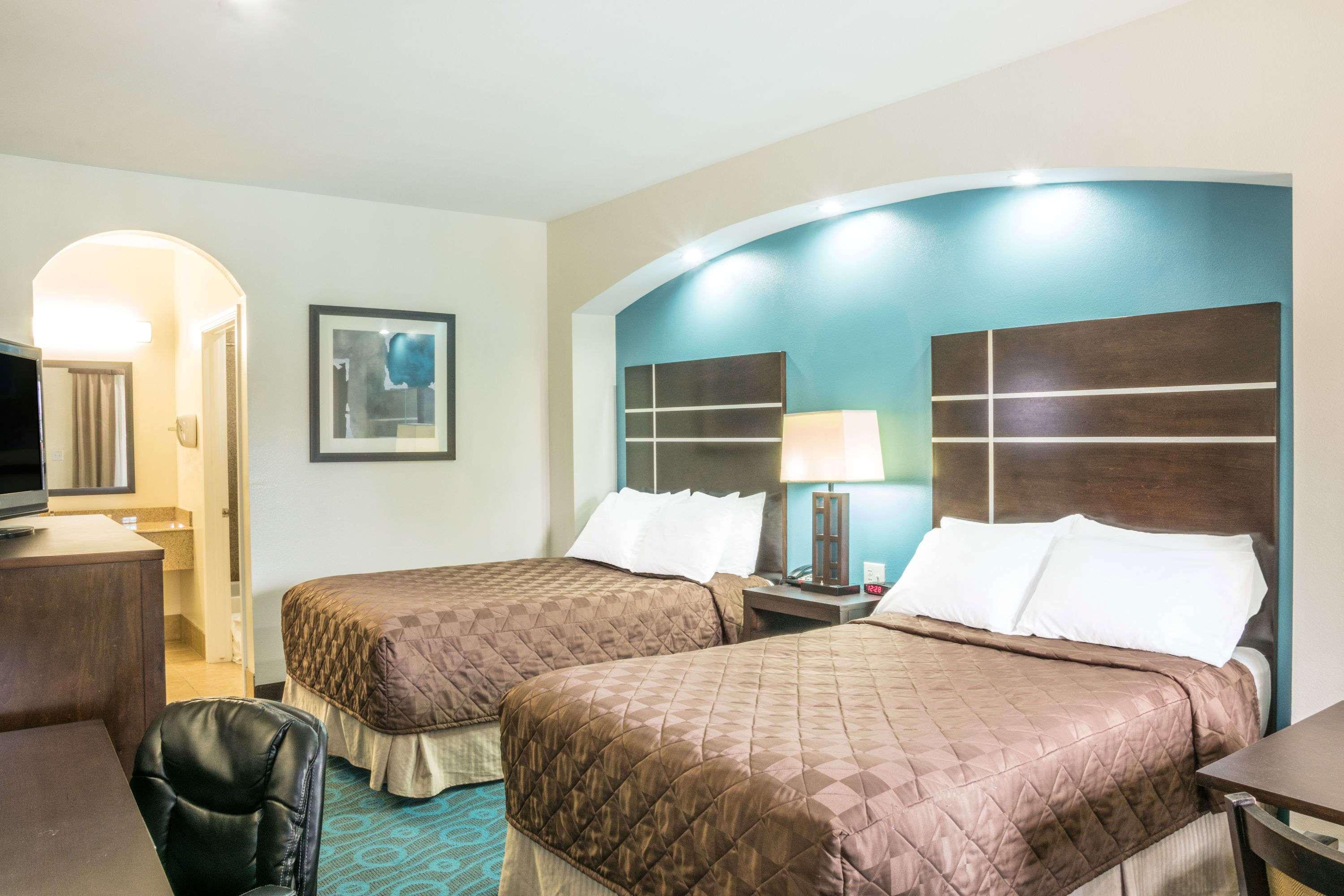 Days Inn Humble/Houston Intercontinental Airport — photo 5