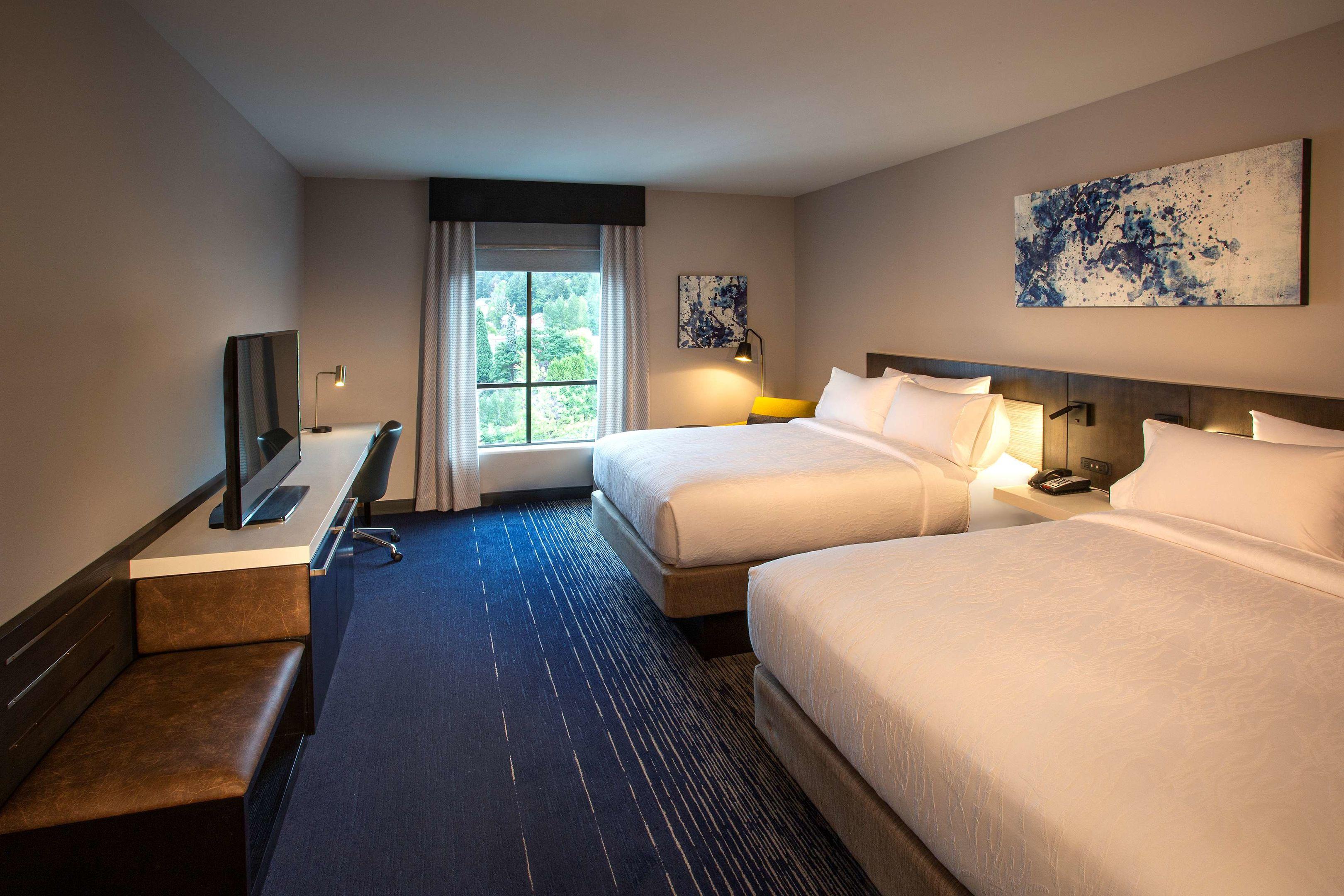 Hilton Garden Inn Redmond Town Center — photo 4
