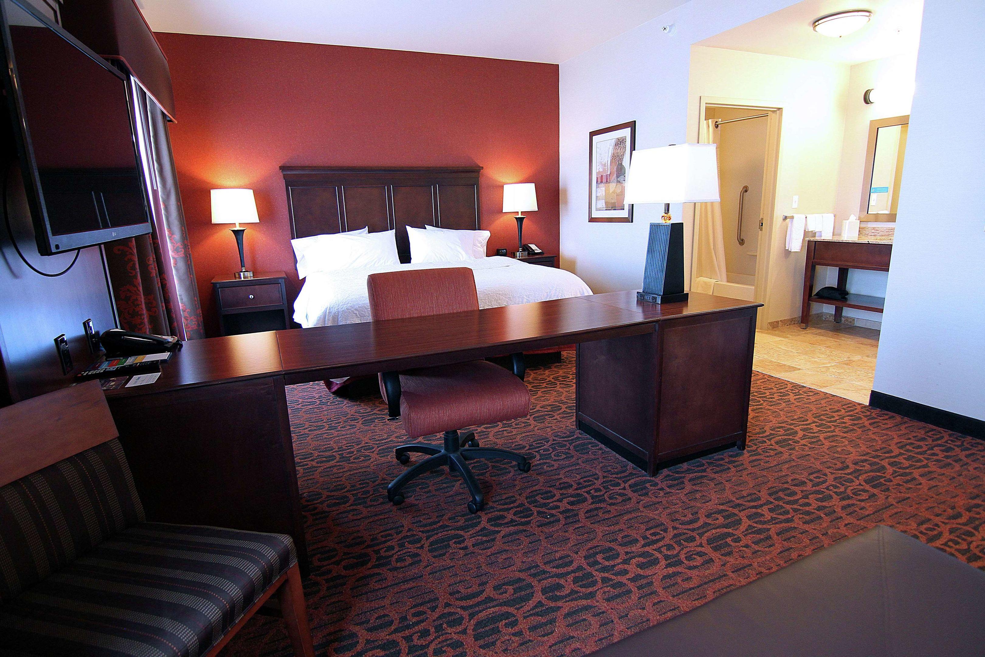 Hampton Inn And Suites Grand Forks — photo 4