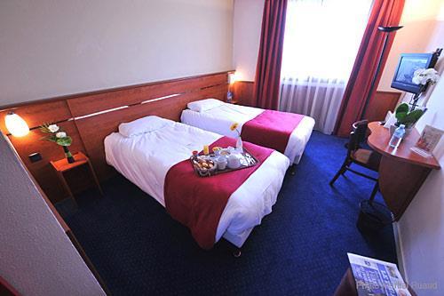 Brit Hotel Nantes La Beaujoire - L'Amandine — photo 4