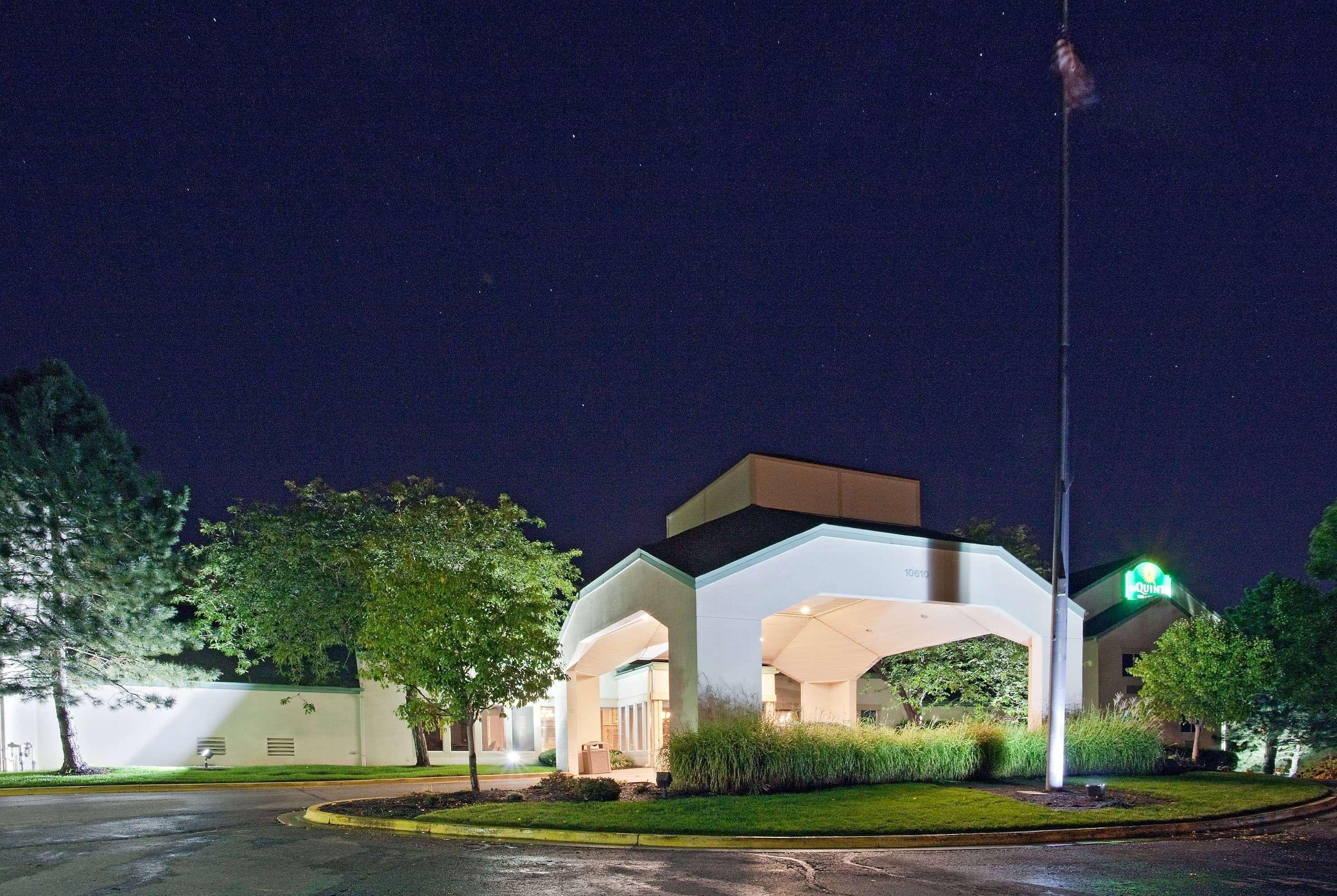La Quinta Inn & Suites Overland Park — photo 4