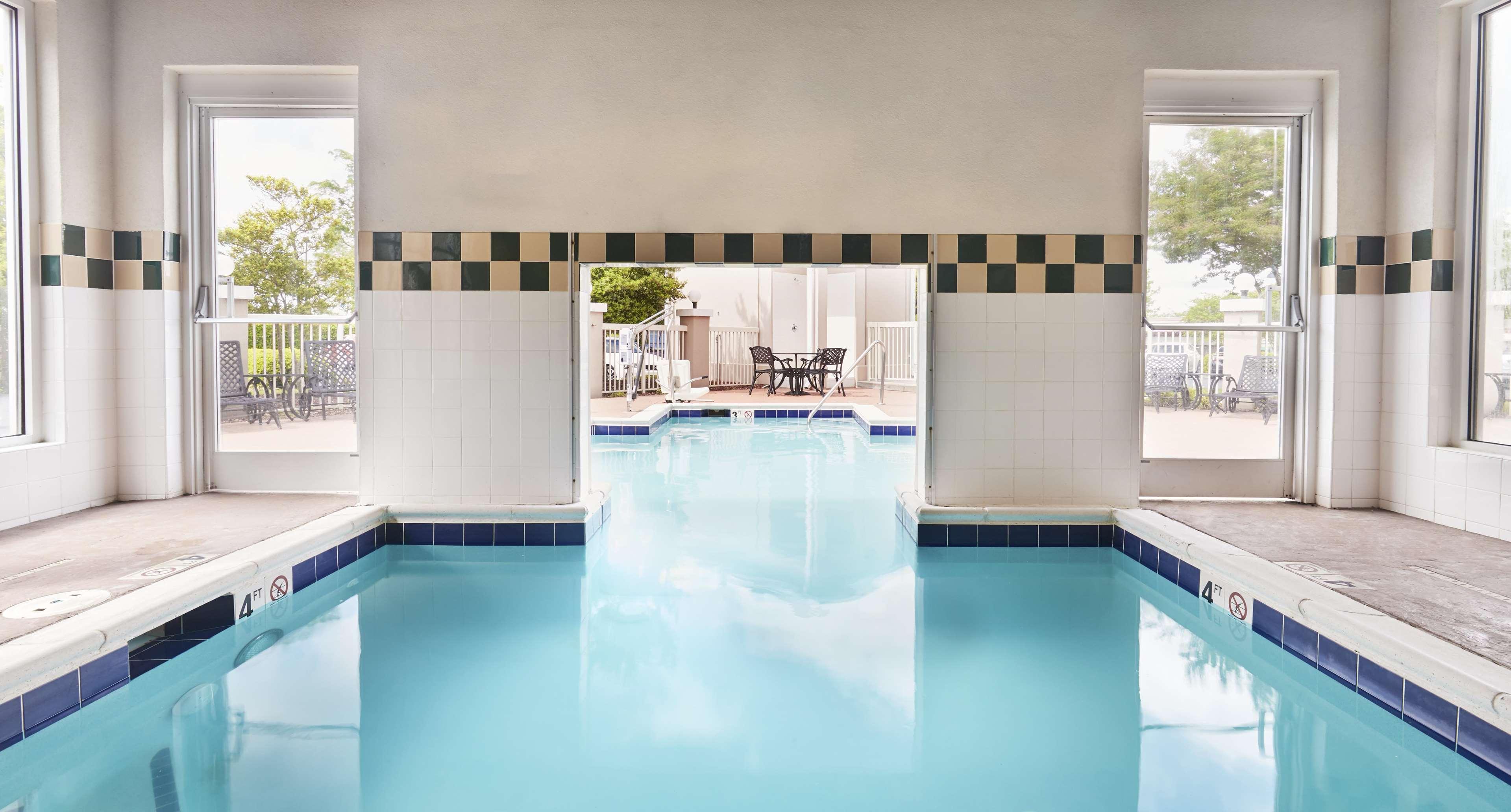 Hilton Garden Inn Charlotte North — photo 4