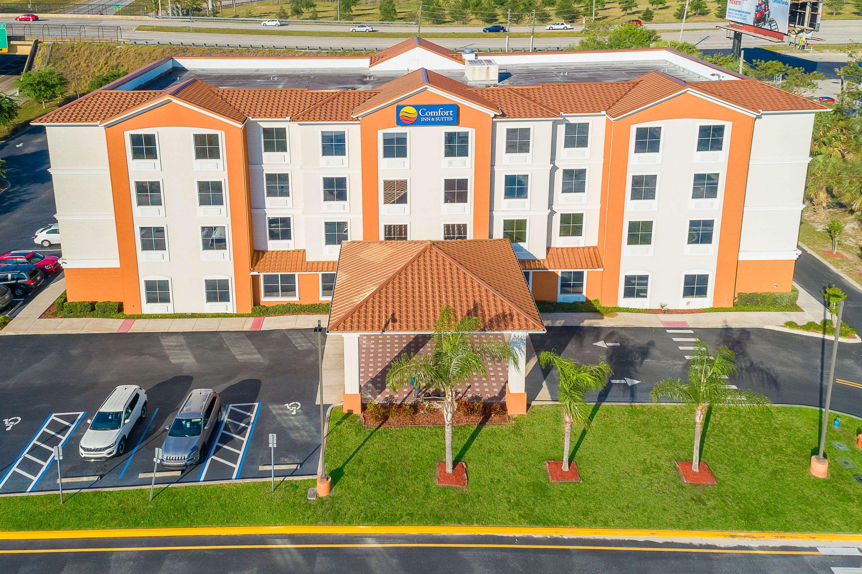 Comfort Inn & Suites Maingate South — photo 4
