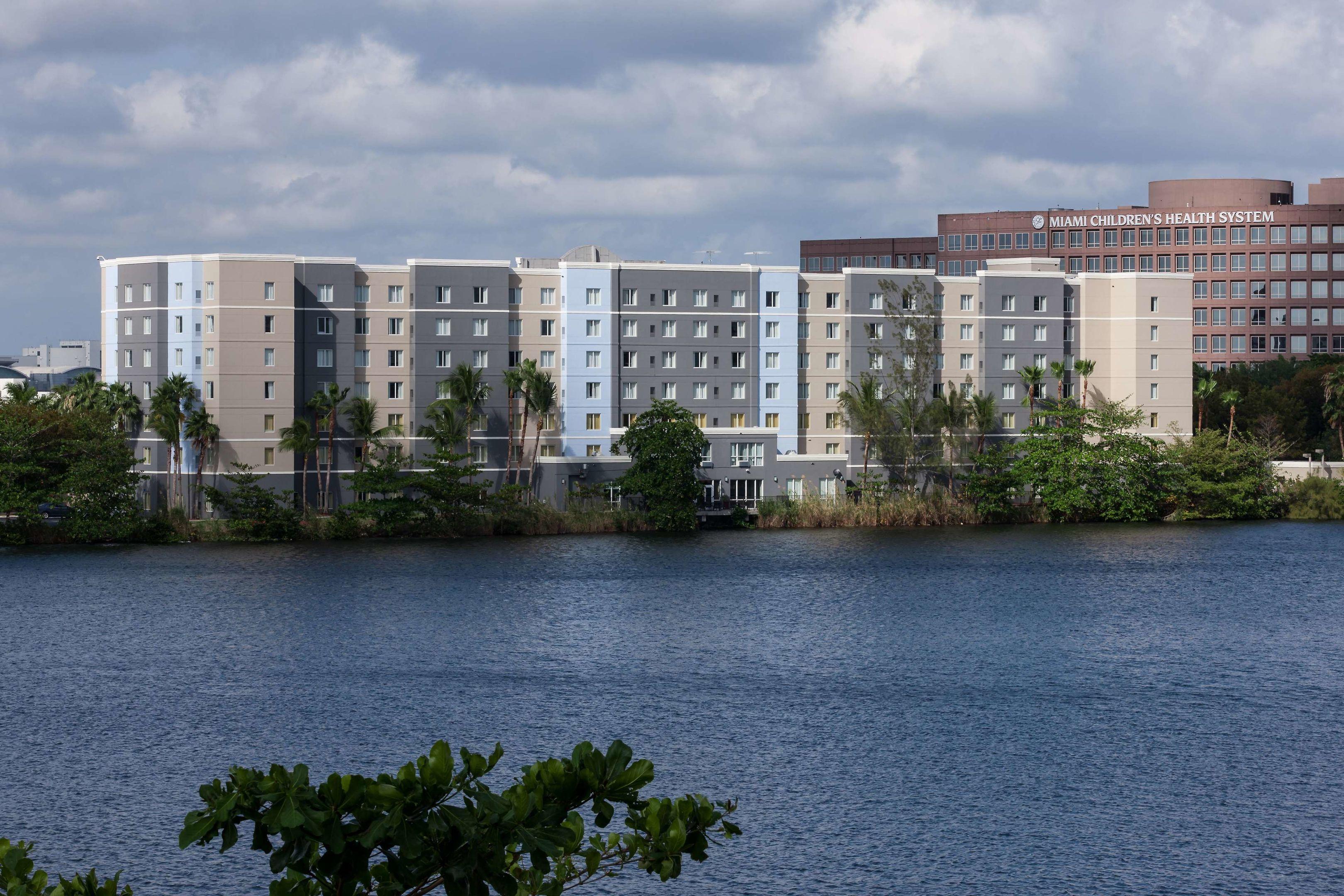 Homewood Suites Miami Airport / Blue Lagoon — photo 5