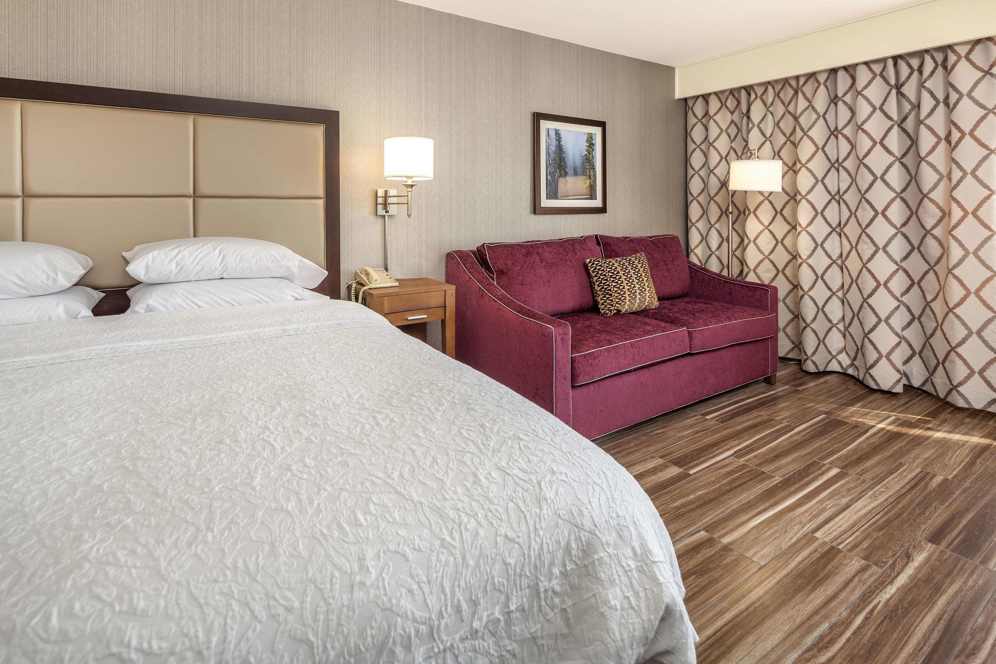 Hampton Inn & Suites Seattle North/Lynnwood — photo 5