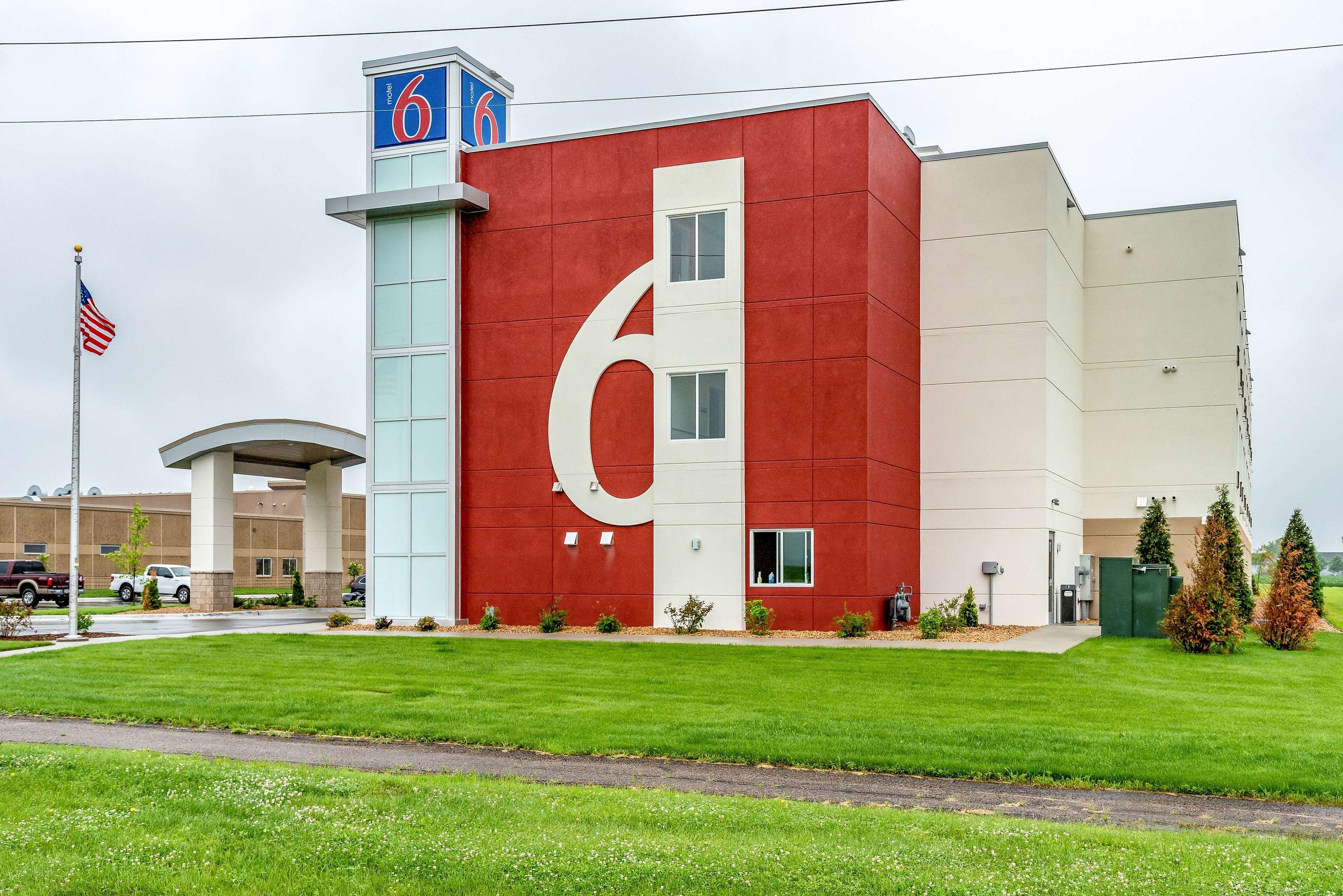 Motel 6 Mankato — photo 3