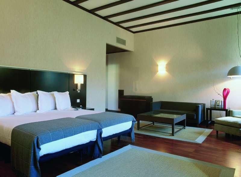 AC Hotel Palacio de Santa Ana — photo 3