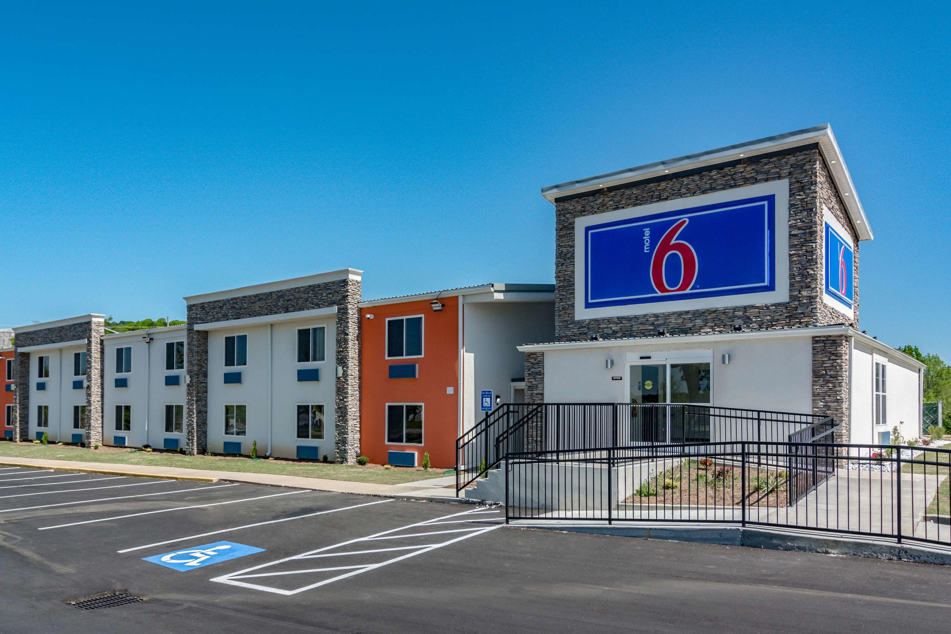Motel 6 Cartersville - White GA — photo 4