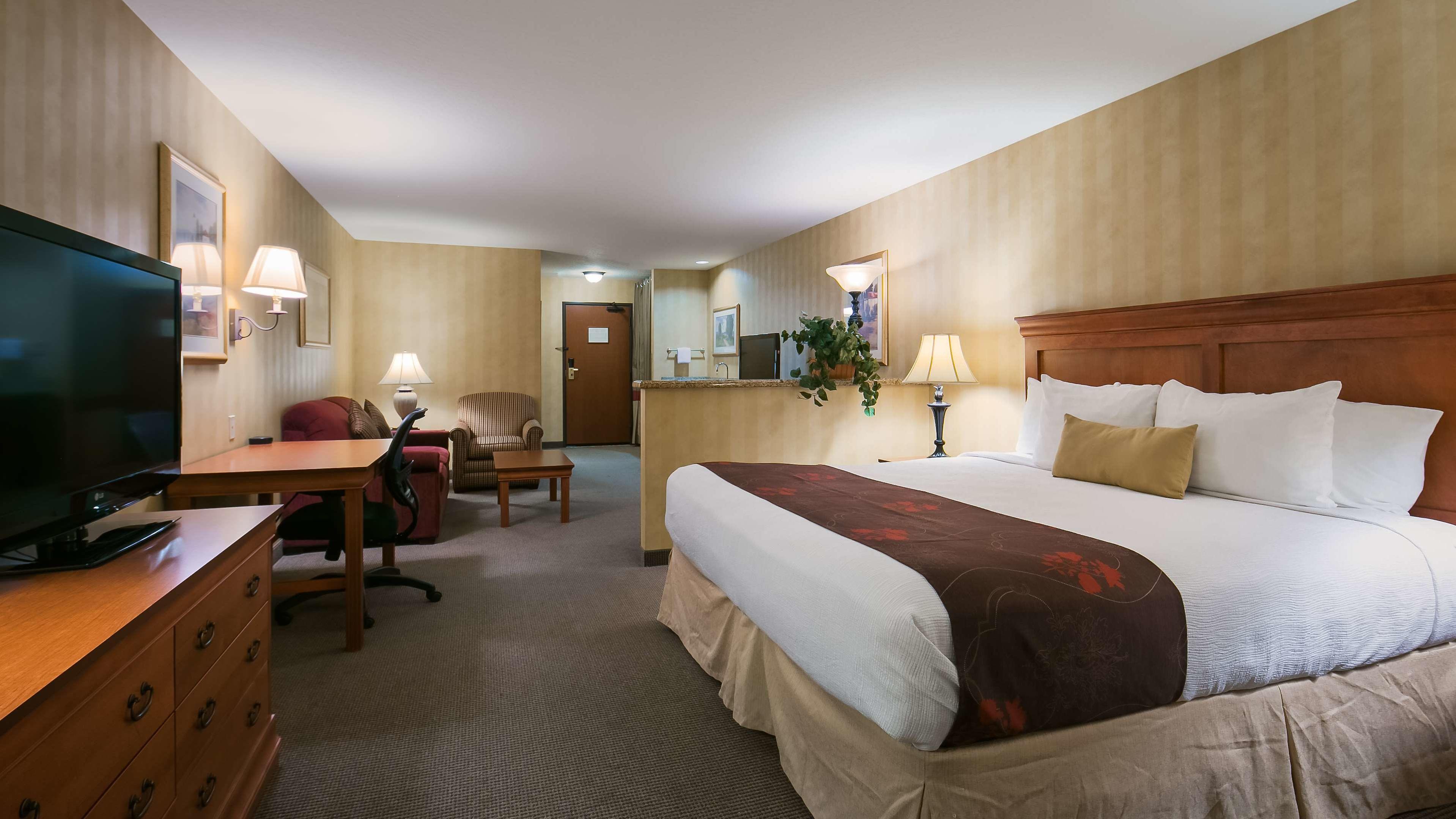 Best Western Premier Pasco Inn & Suites — photo 4