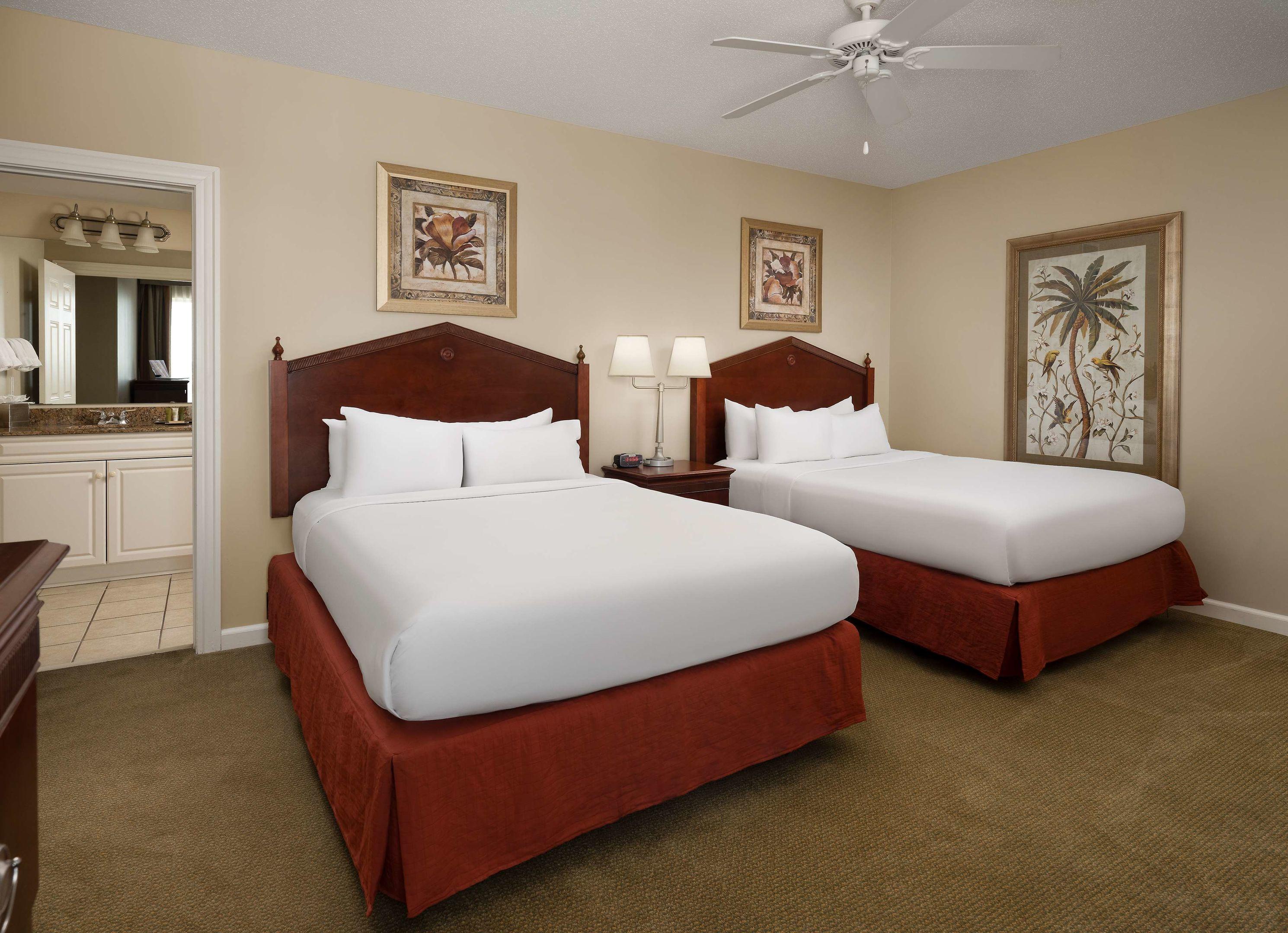 Royale Palms Condominiums — photo 4