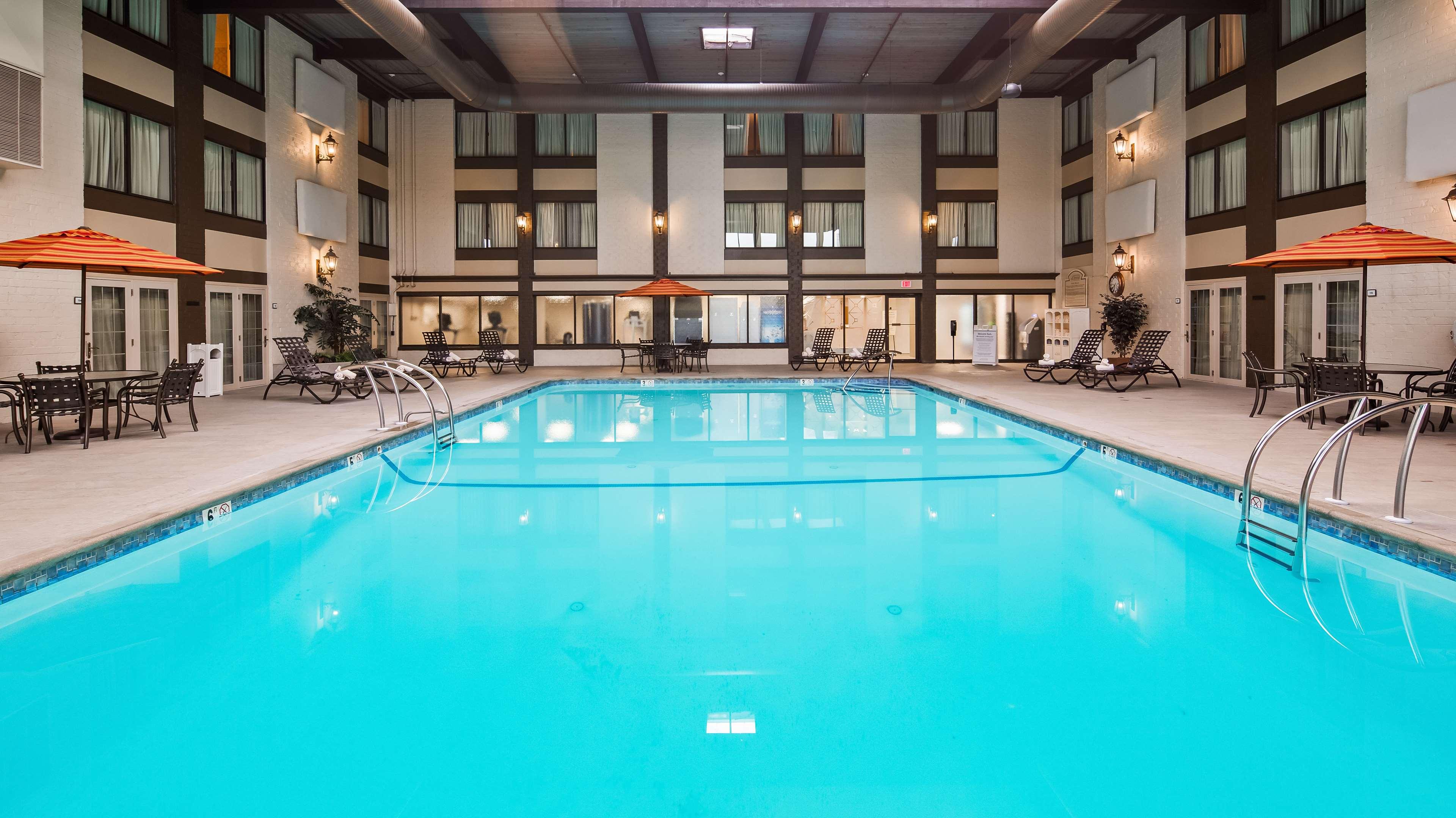 Best Western Premier The Central Hotel & Conference Center — photo 4