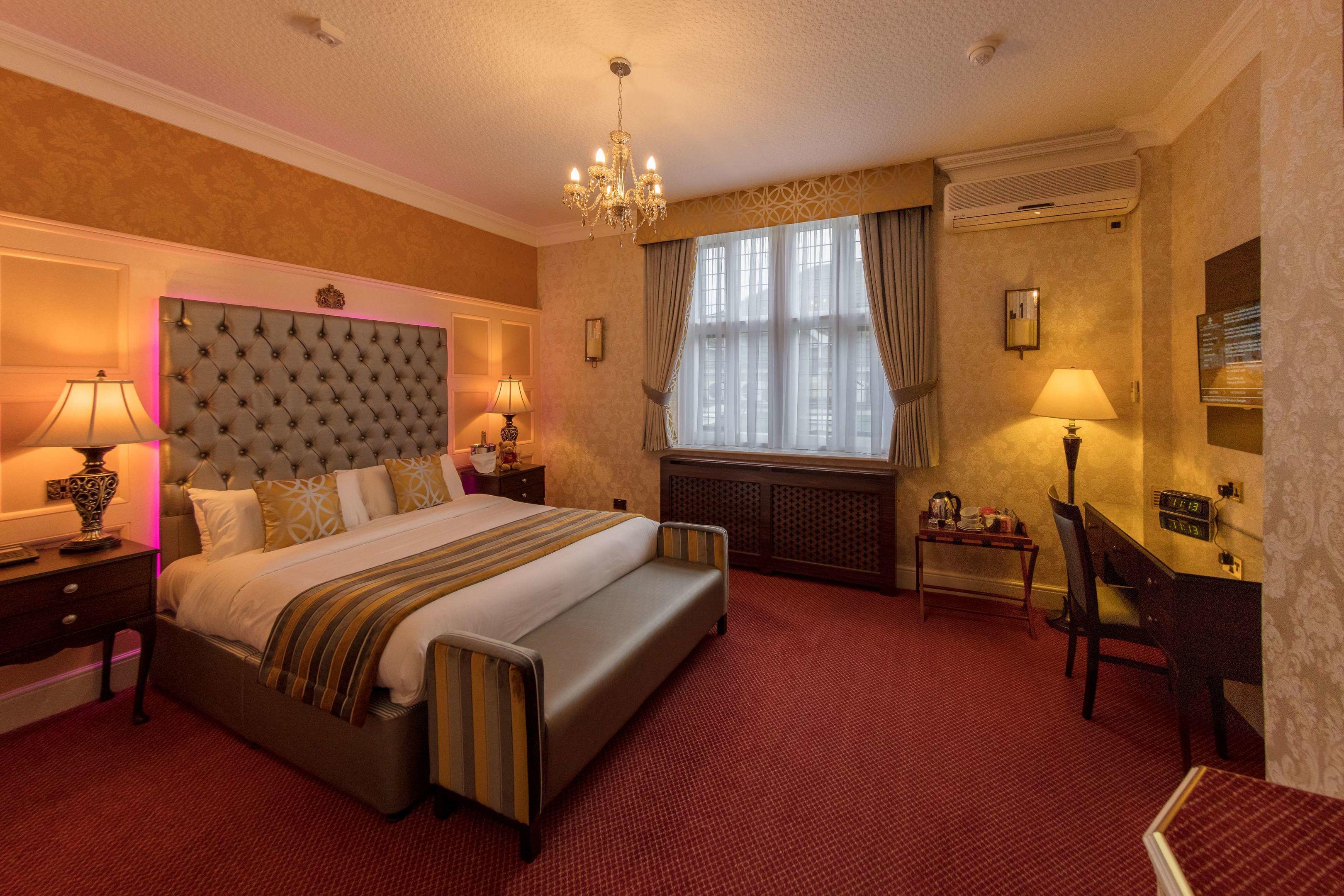 Best Western Plus Rogerthorpe Manor Hotel — photo 4