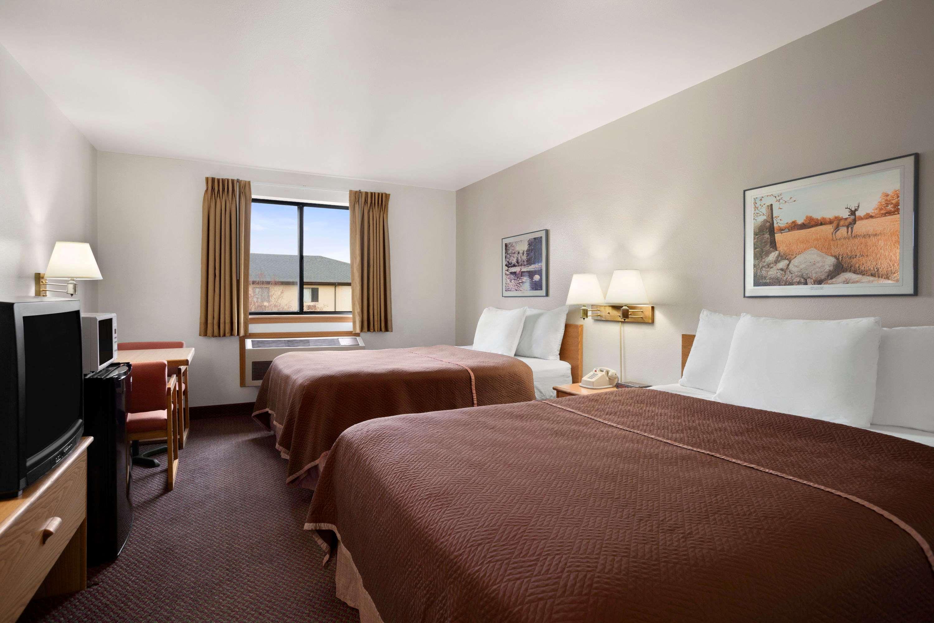 Elko NV Travelodge — photo 4