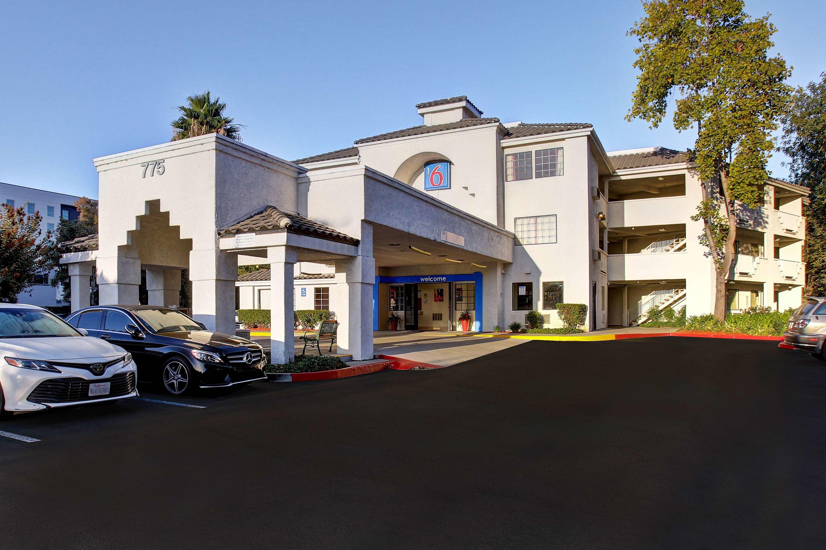 Motel 6 — photo 3
