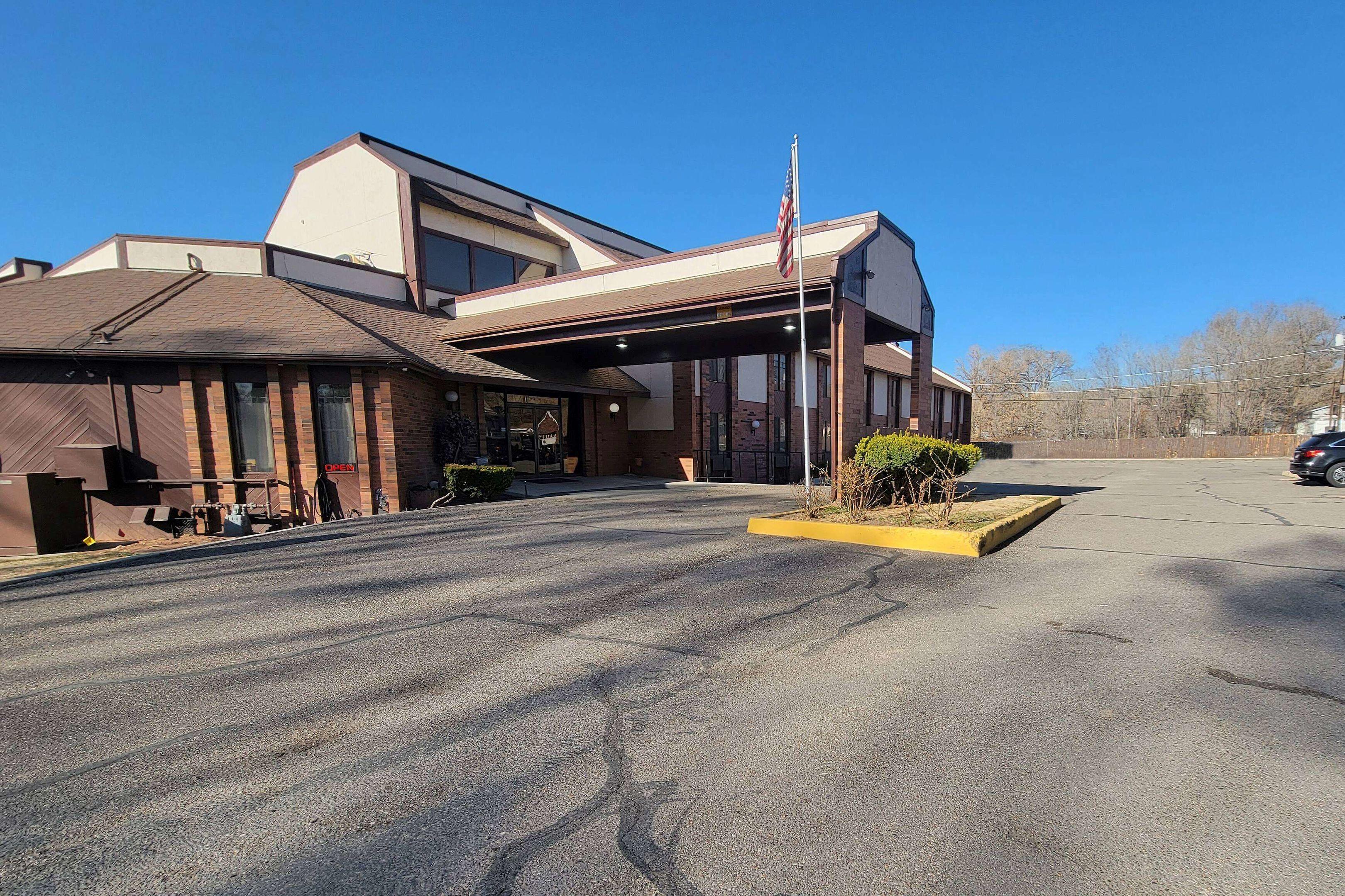 Days Inn Richfield — photo 4