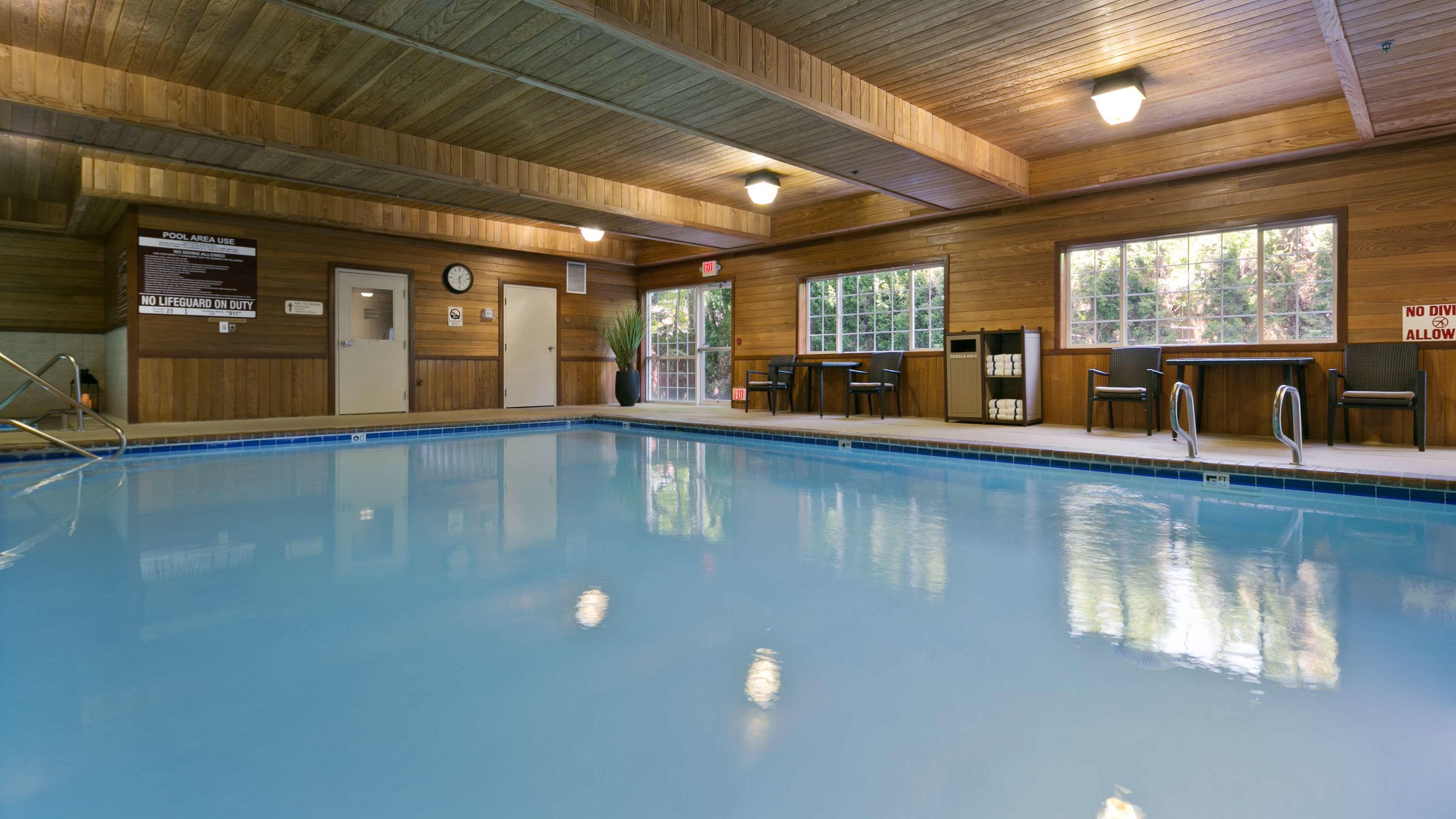 Best Western University Inn & Suites — photo 4