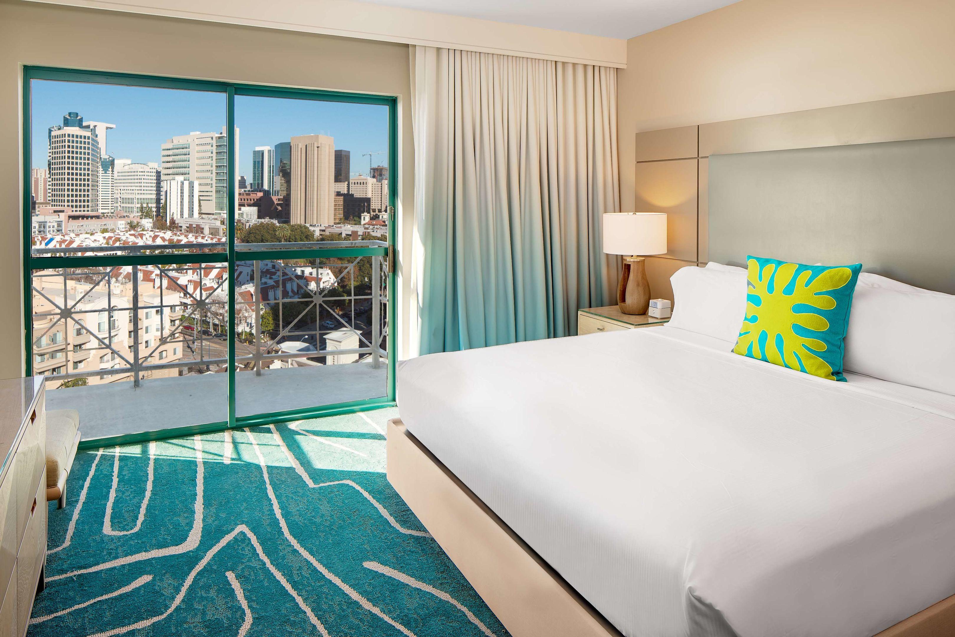 Embassy Suites San Diego Bay Downtown — photo 5