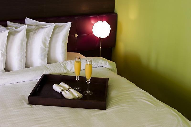 Chesterfield Hotel & Suites — photo 5