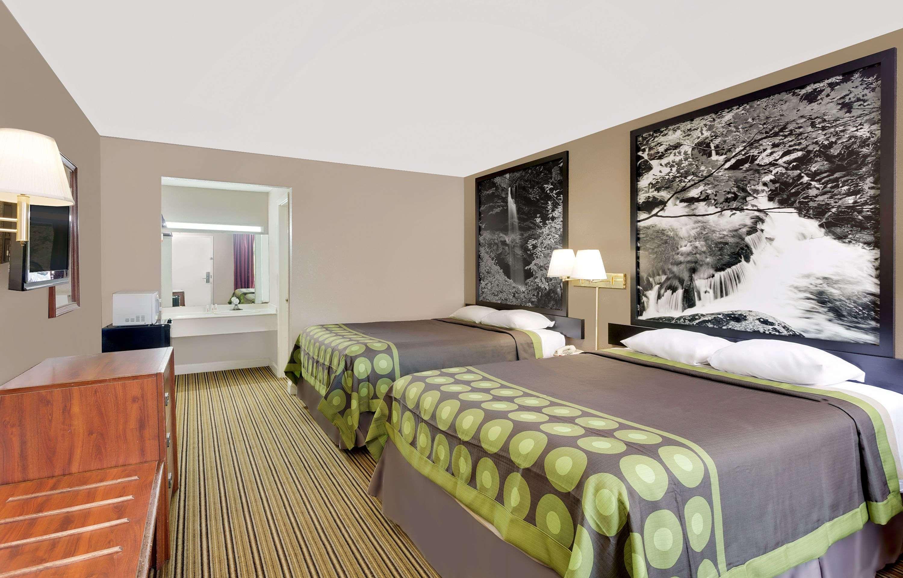 Super 8 by Wyndham Athens — photo 4