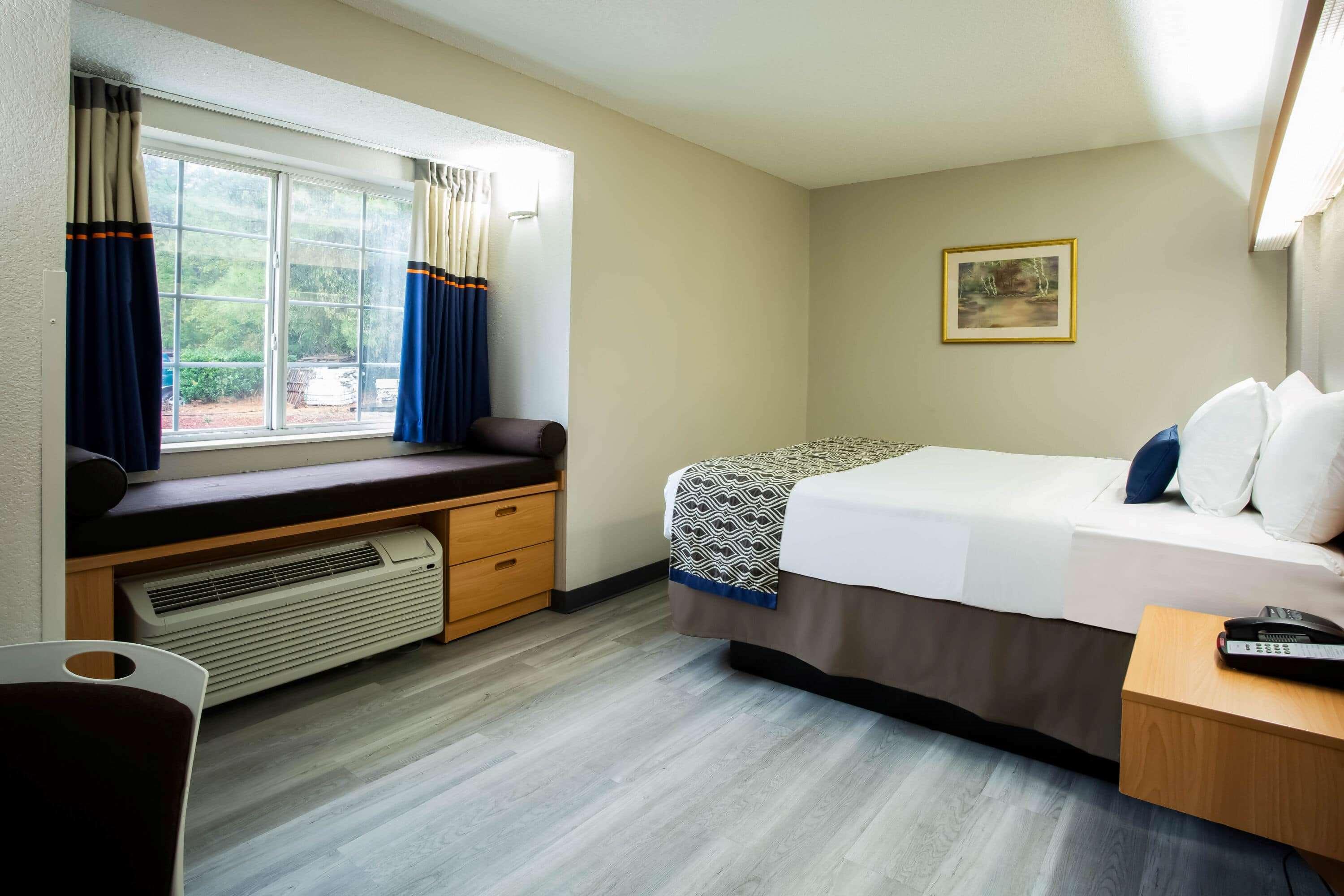 Microtel Inns & Suites by Wyndham Southern Pines / Pinehurst — photo 5