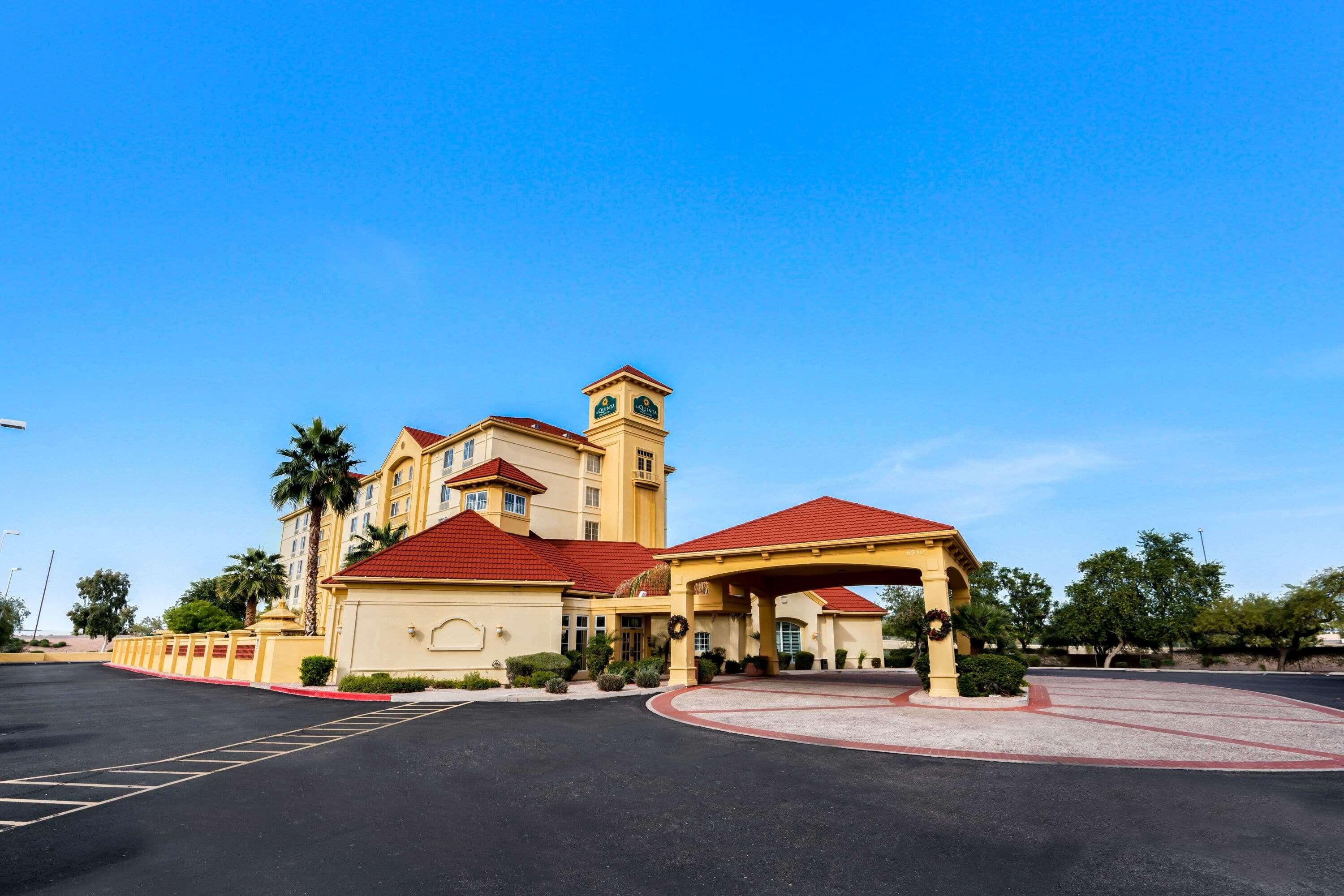 La Quinta Inn & Suites Mesa Superstition Springs — photo 4