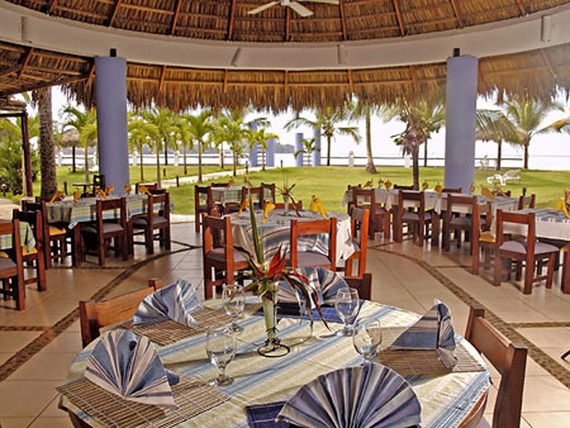 Bahia Del Sol Beach Front Boutque Hotel — photo 3