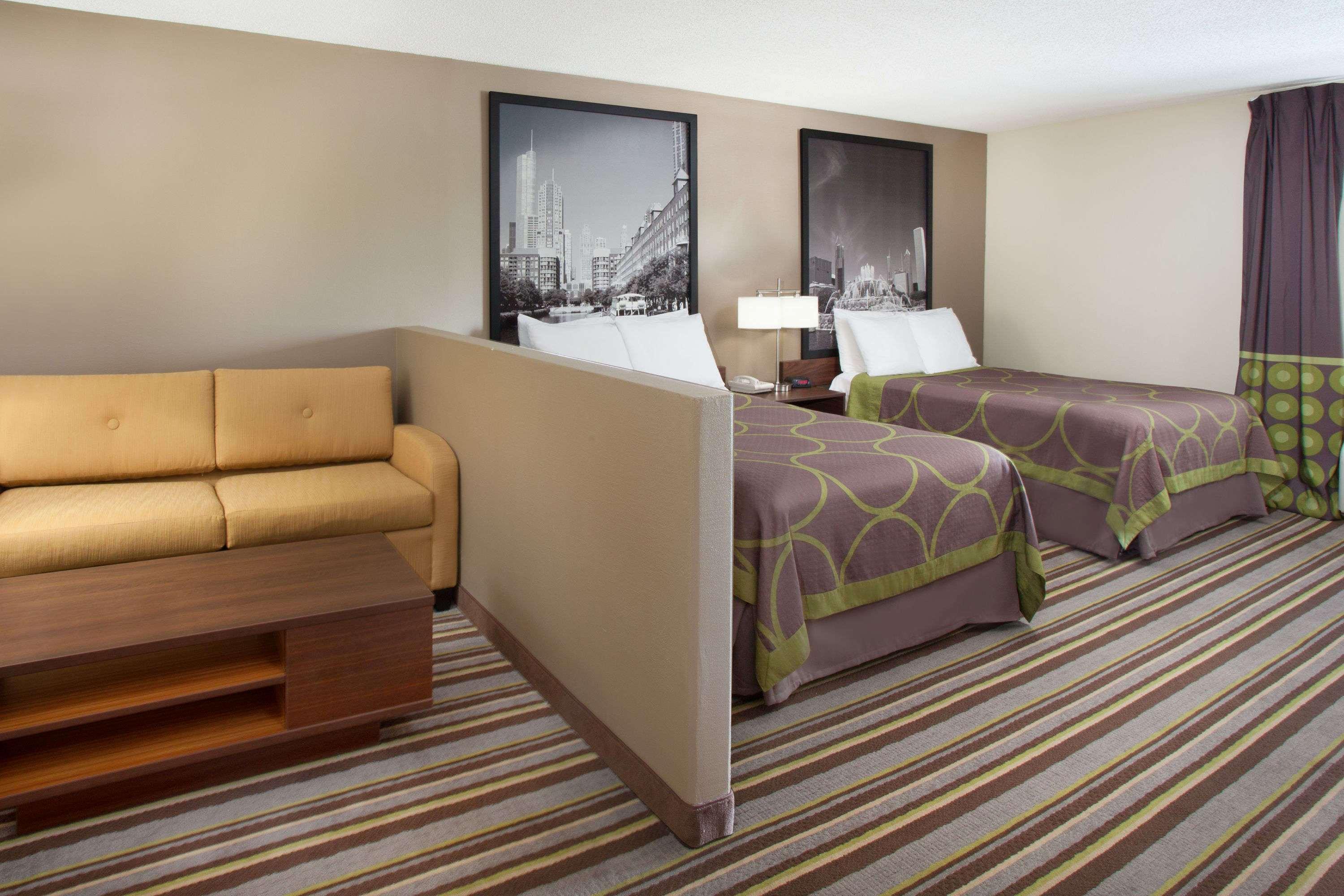 Super 8 by Wyndham Chicago/Rosemont/O'Hare/SE — photo 4