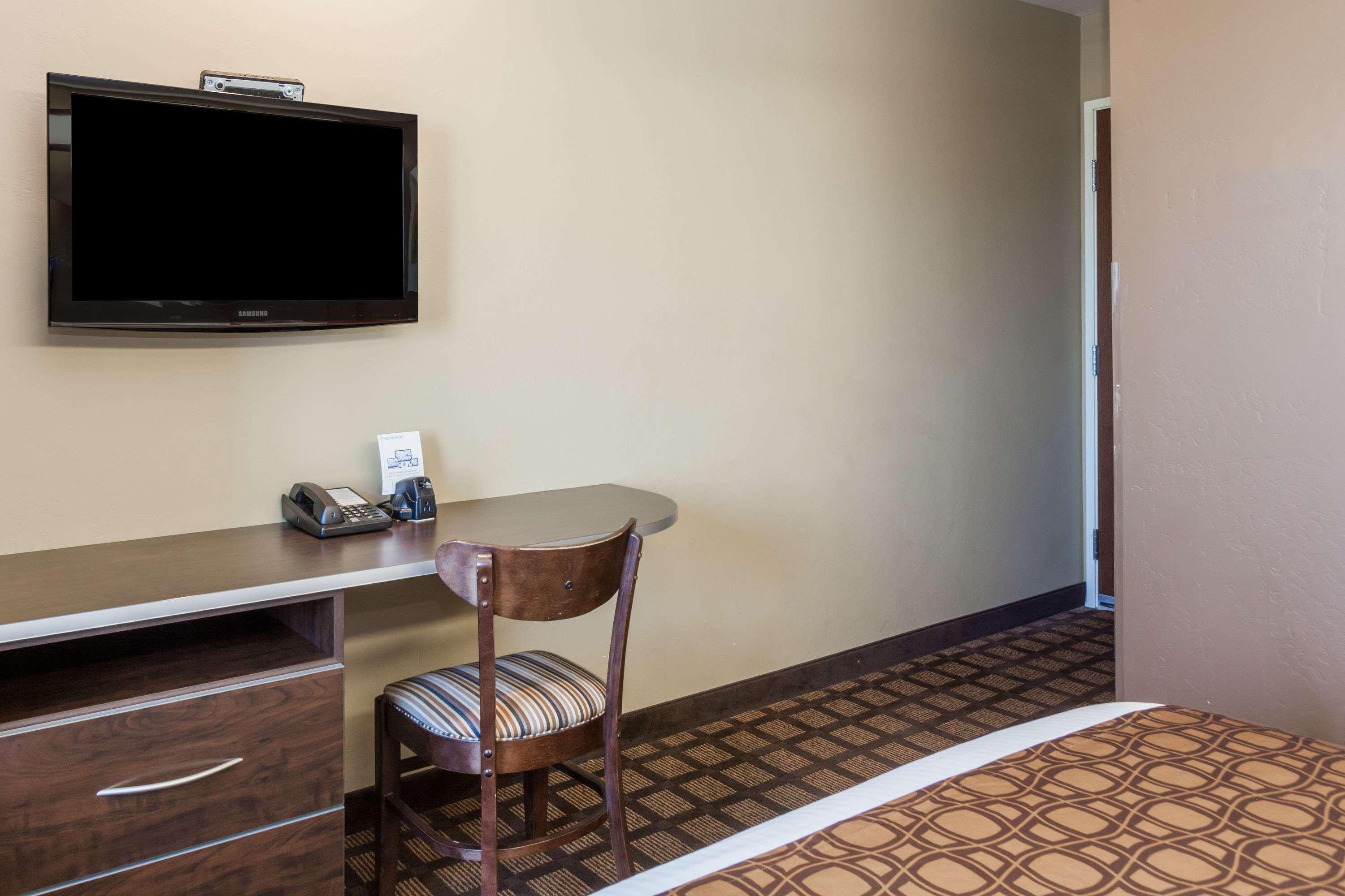 Microtel Inn & Suites by Wyndham Wheeler Ridge — photo 4