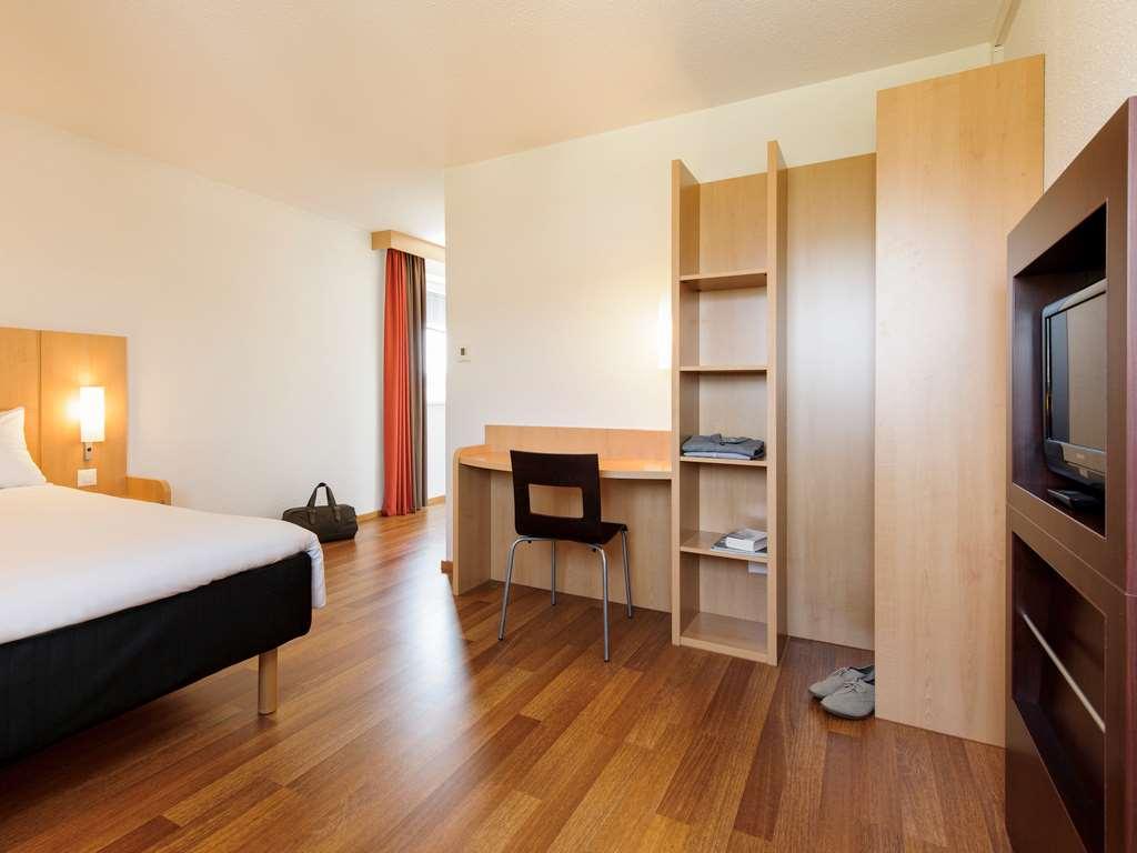 ibis Zurich City West — photo 5