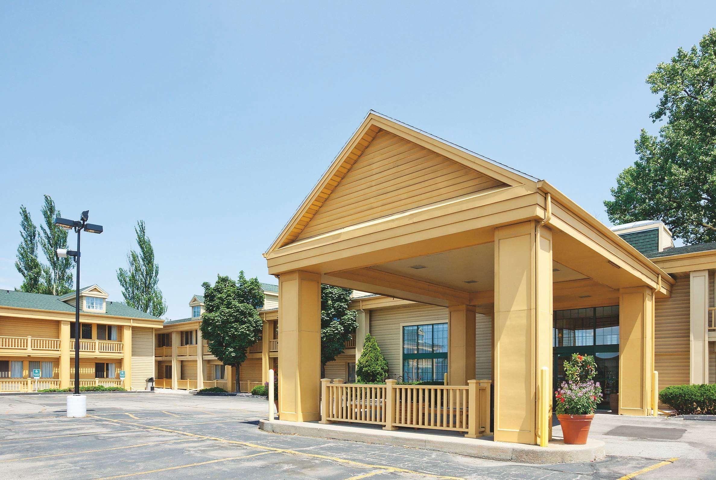 La Quinta Inn Oshkosh — photo 4