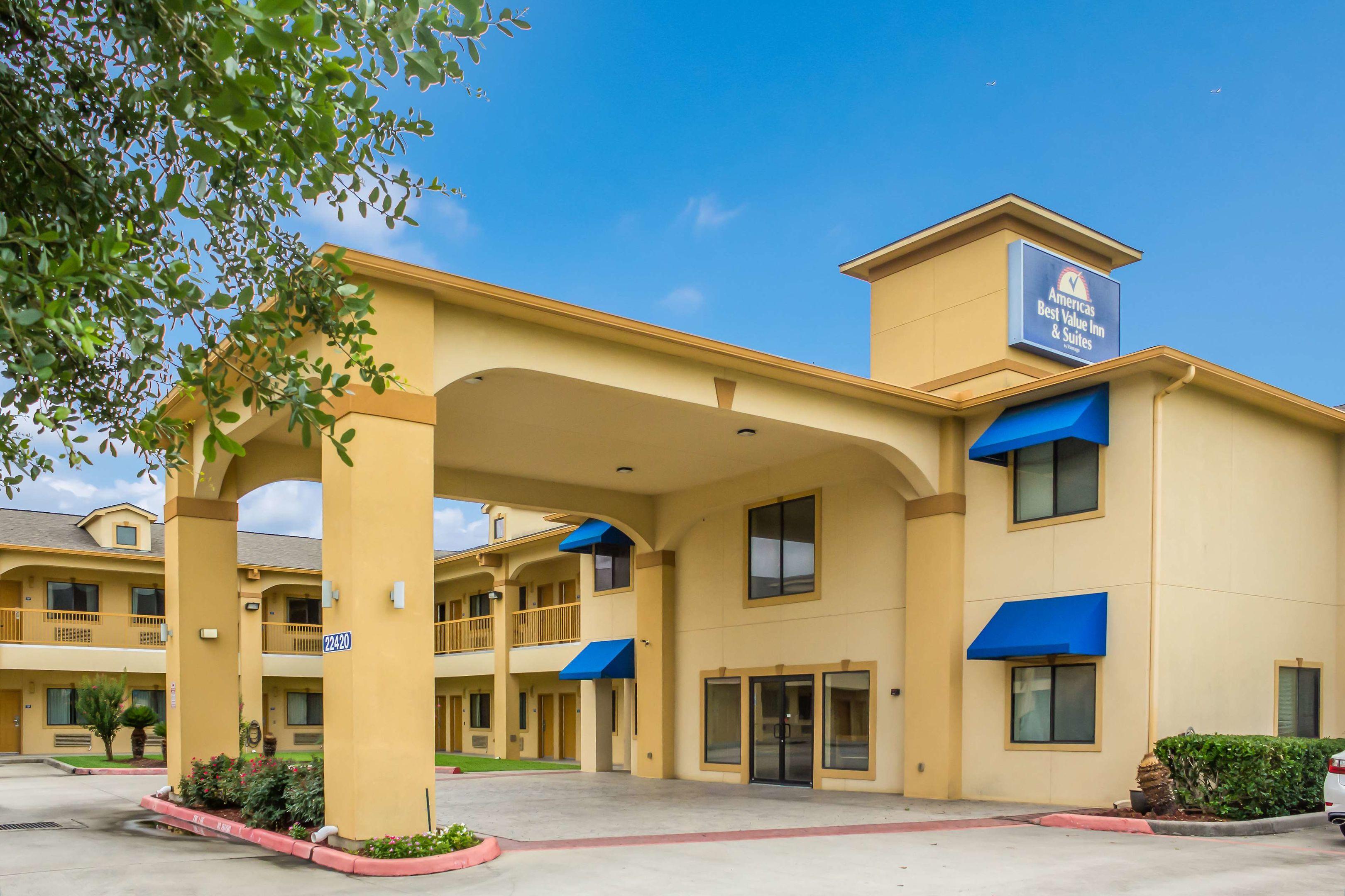 Americas Best Value Inn & Suites Tomball — photo 4