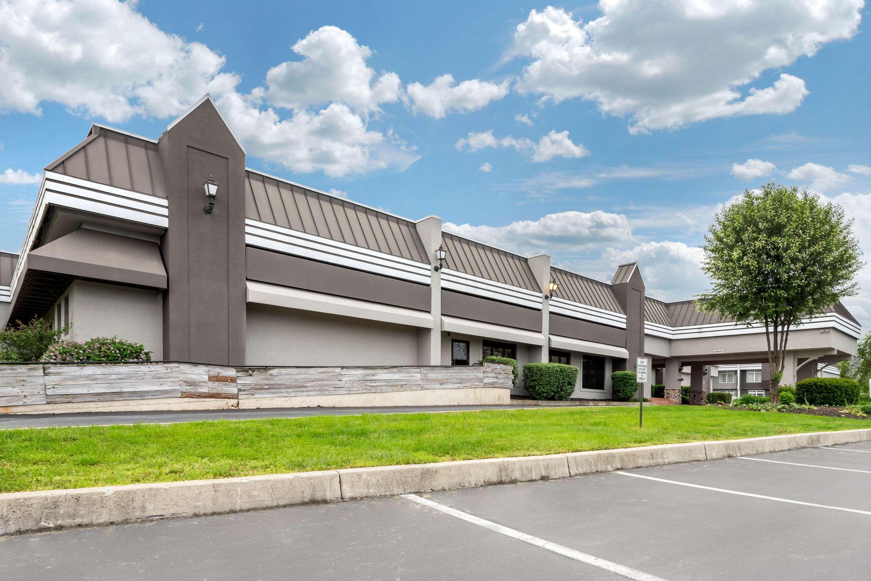 Clarion Hotel And Conference Center Harrisburg West — photo 5