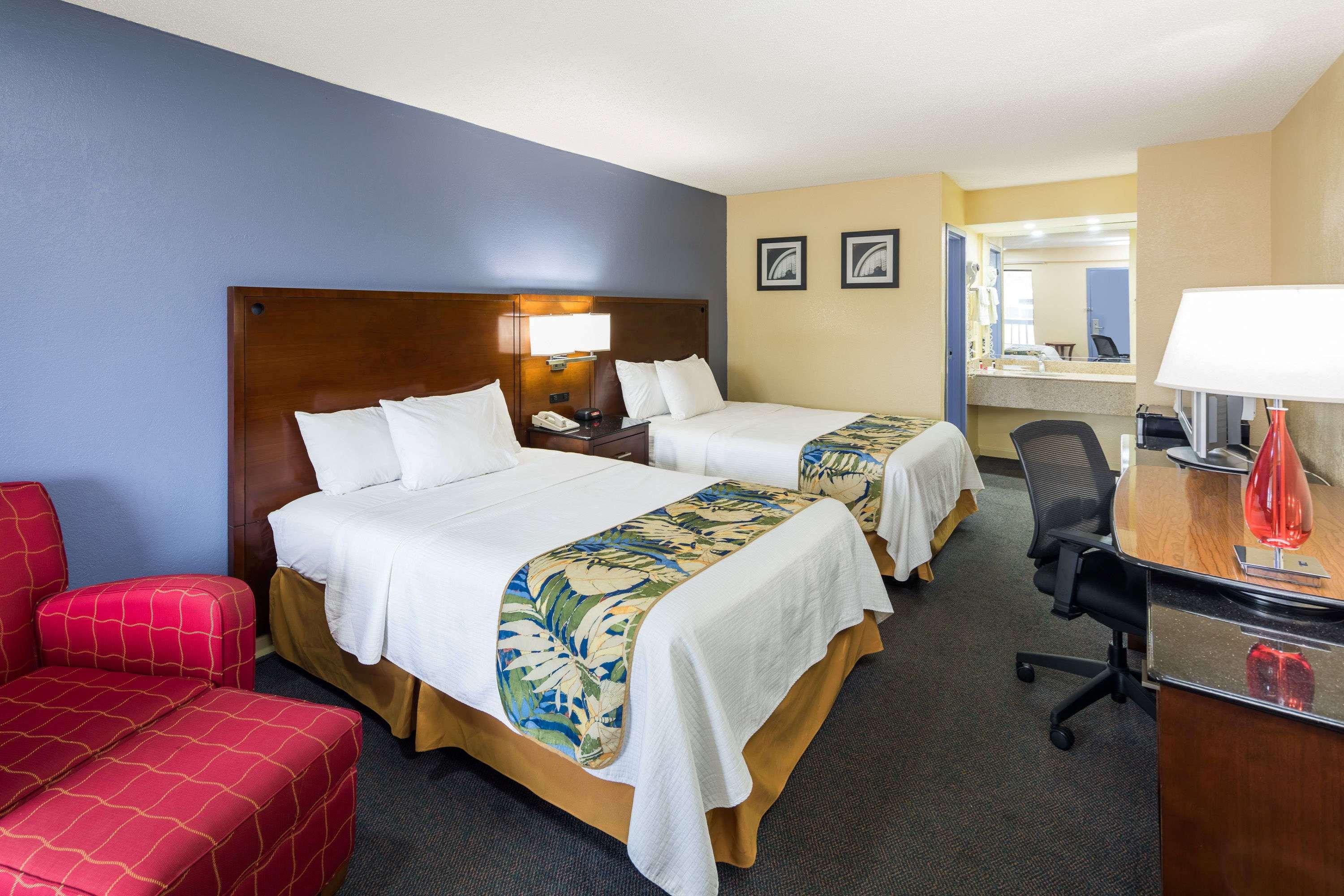Days Inn by Wyndham Walterboro — photo 5