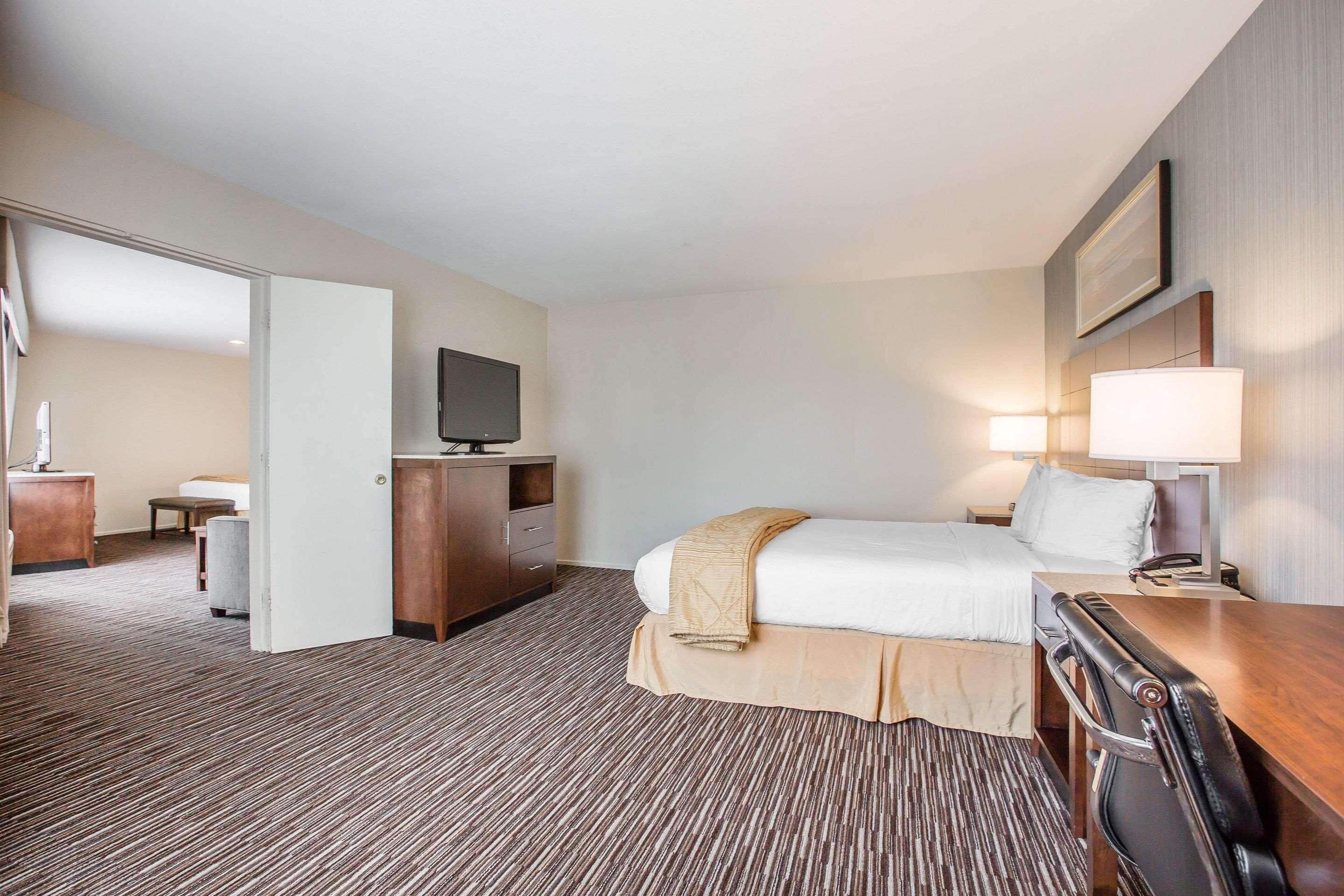 Quality Inn & Suites Hermosa Beach — photo 5