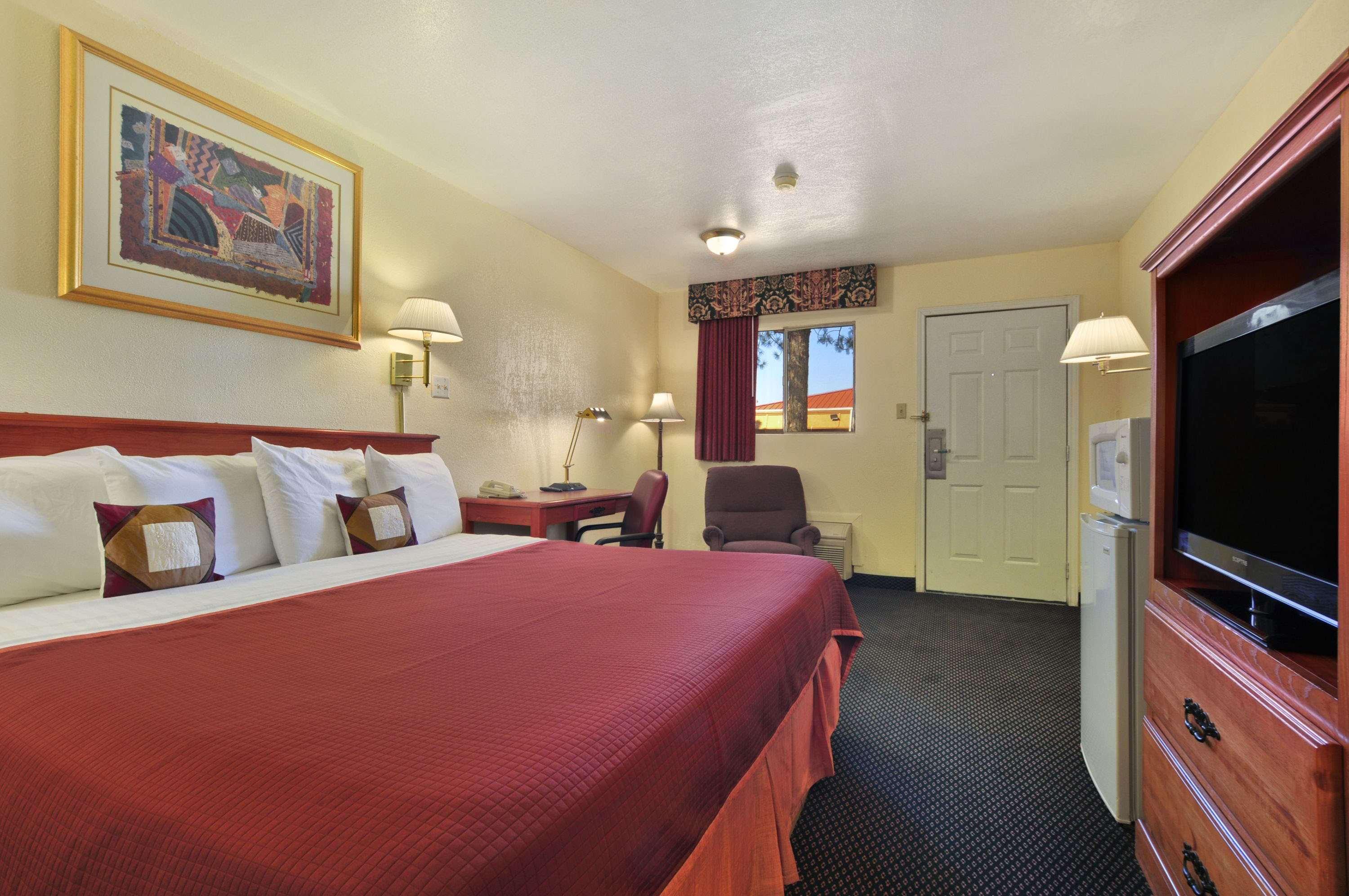 Americas Best Value Inn College Station — photo 4