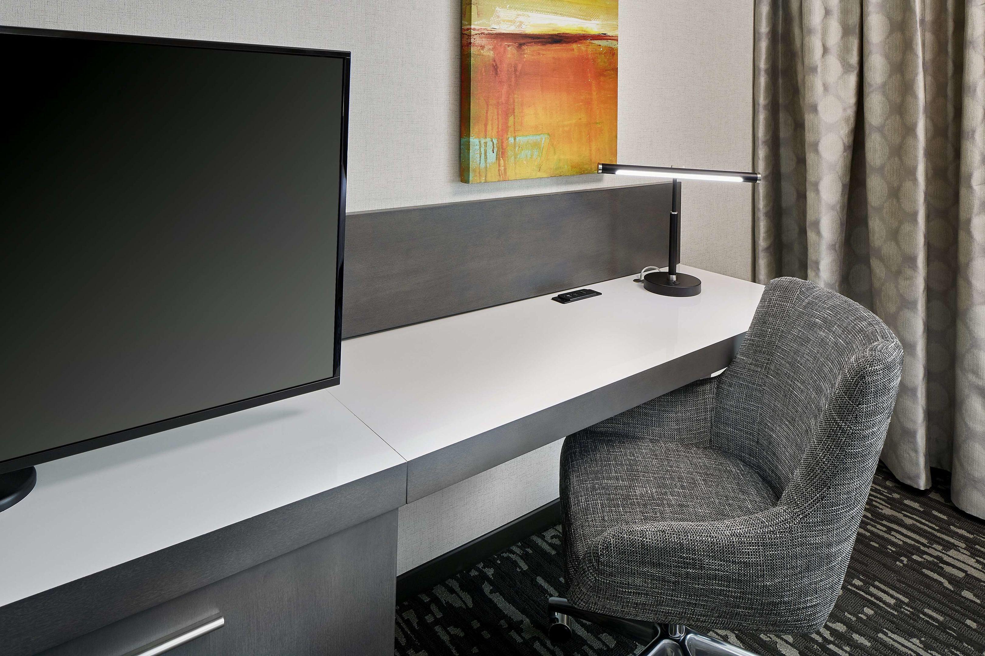 Hilton Garden Inn Roslyn — photo 4