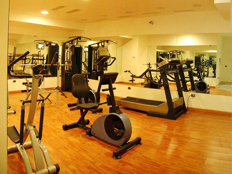 Holiday Inn Cagliari — photo 3