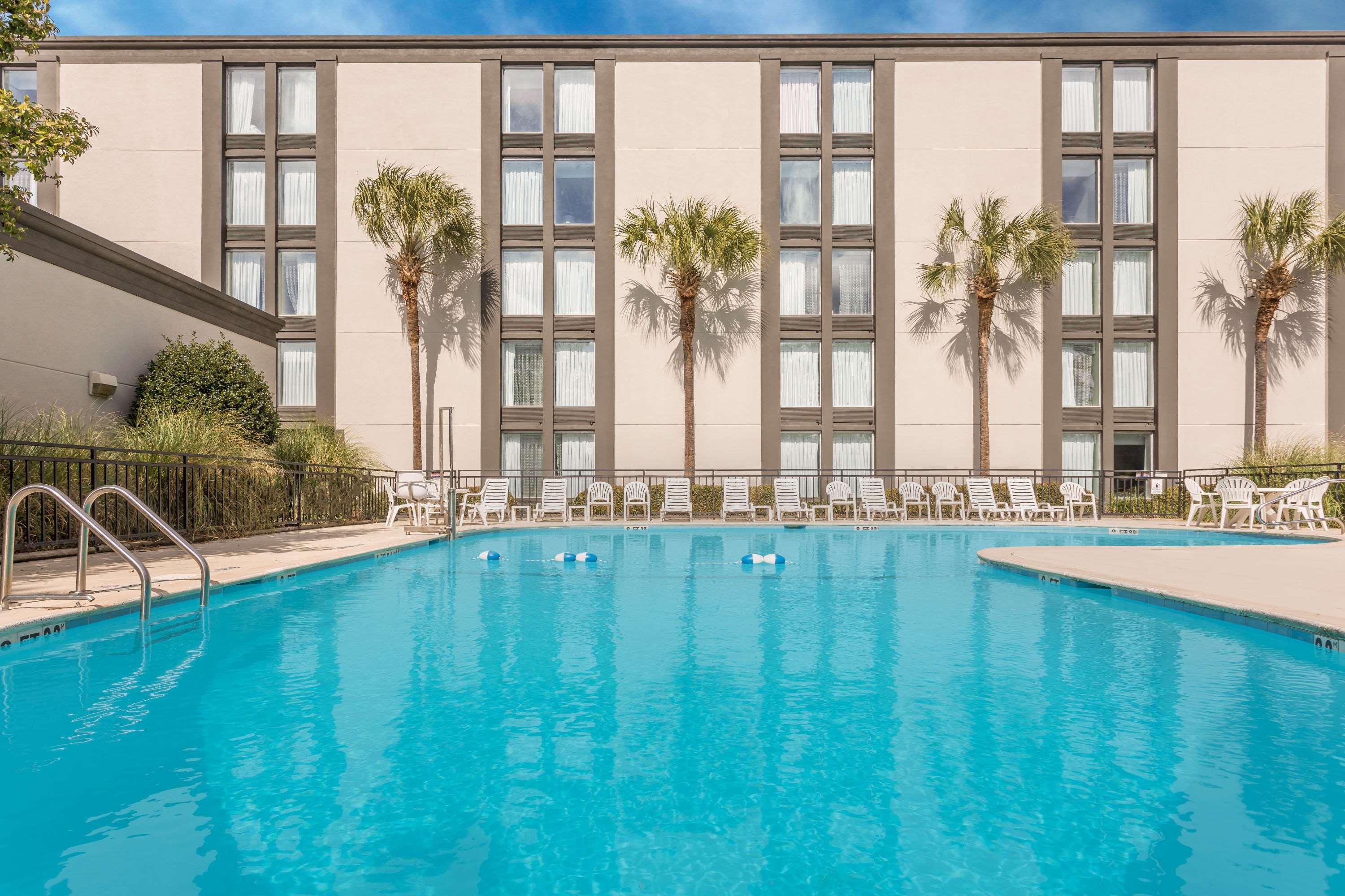 Wyndham Garden Summerville — photo 4