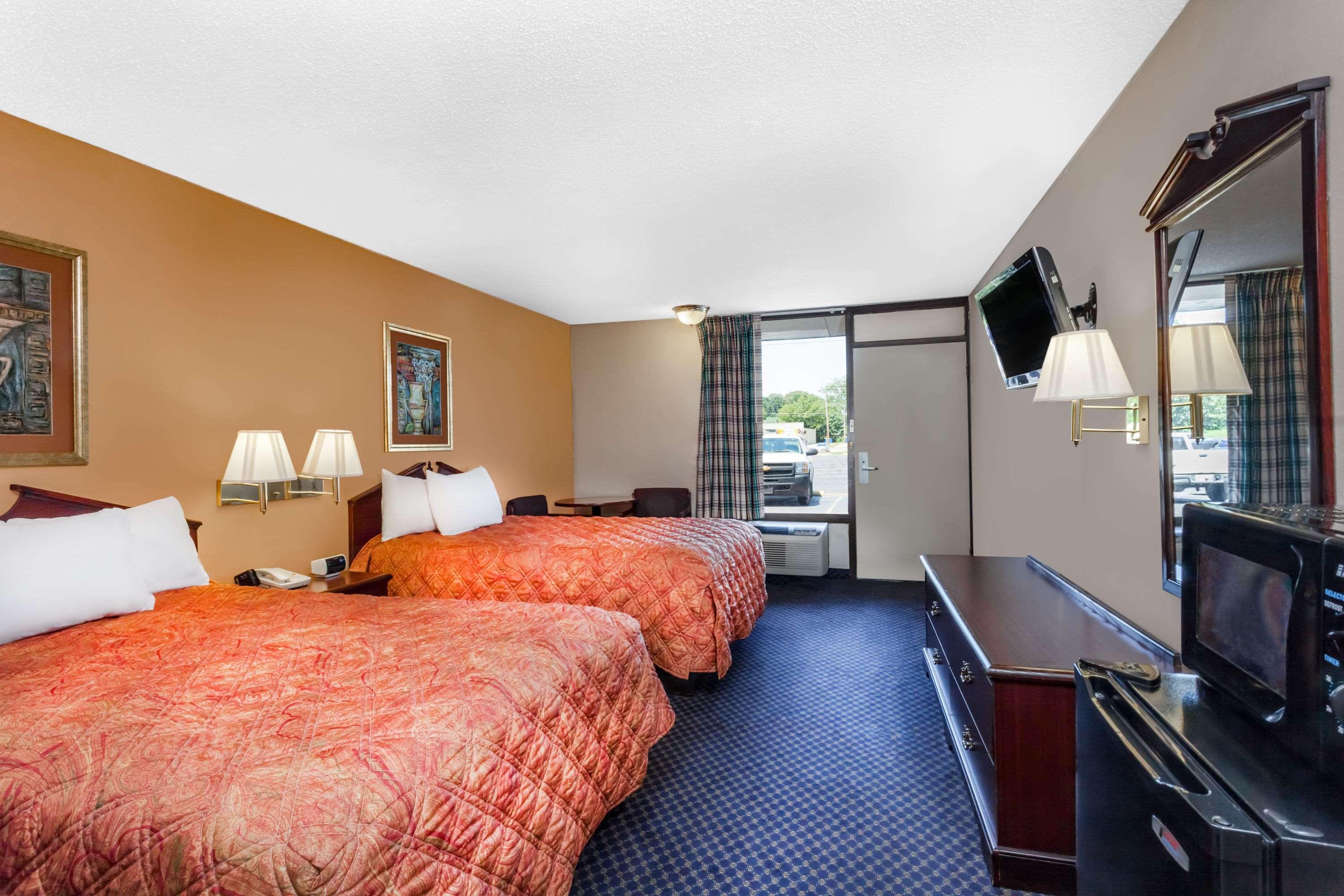 Days Inn by Wyndham Martin — photo 5