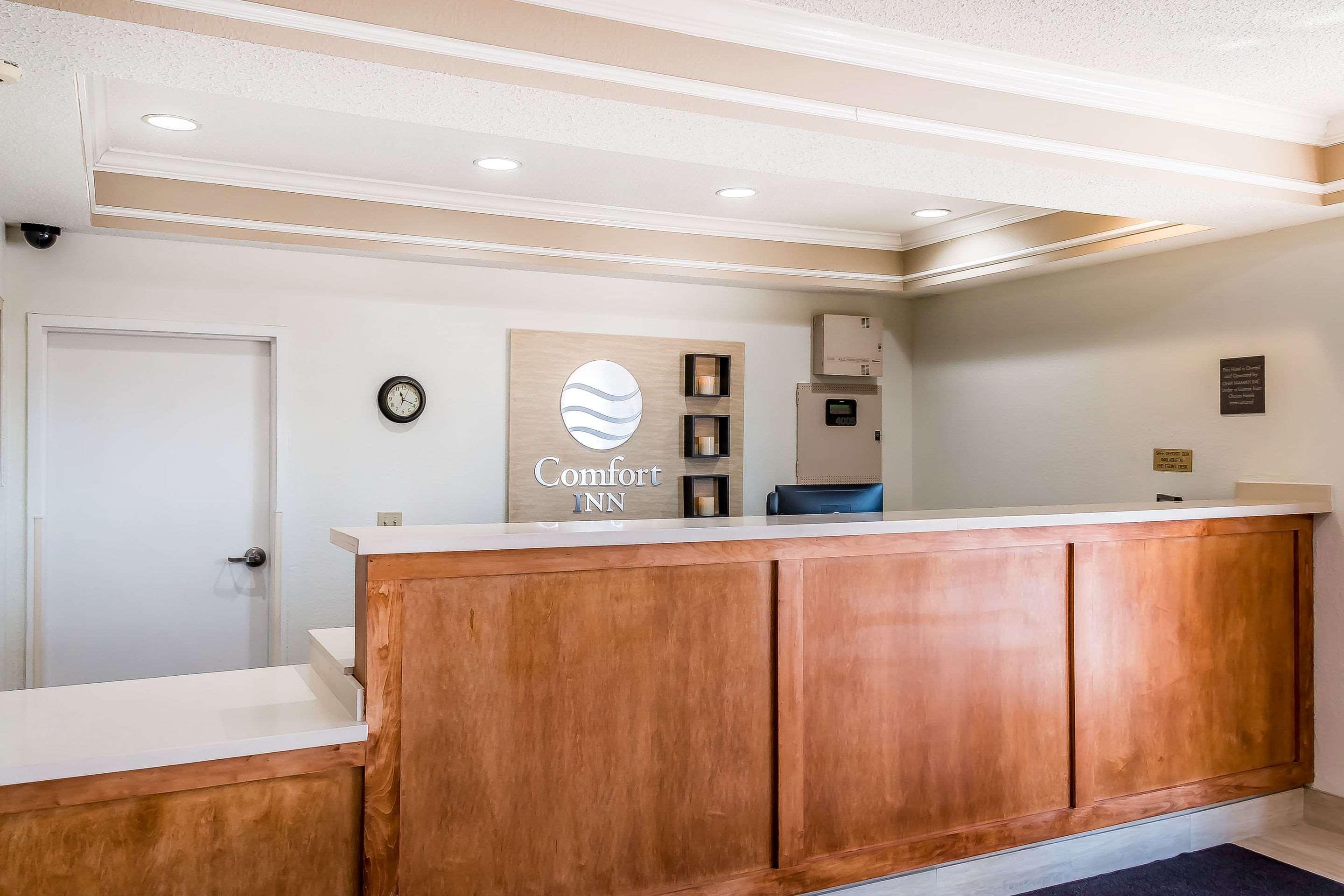 Comfort Inn I-10 EAST Near AT&T Center — photo 4