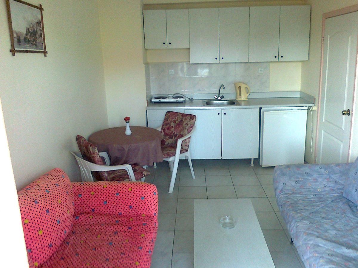 Club Aladdin Apartments — photo 5