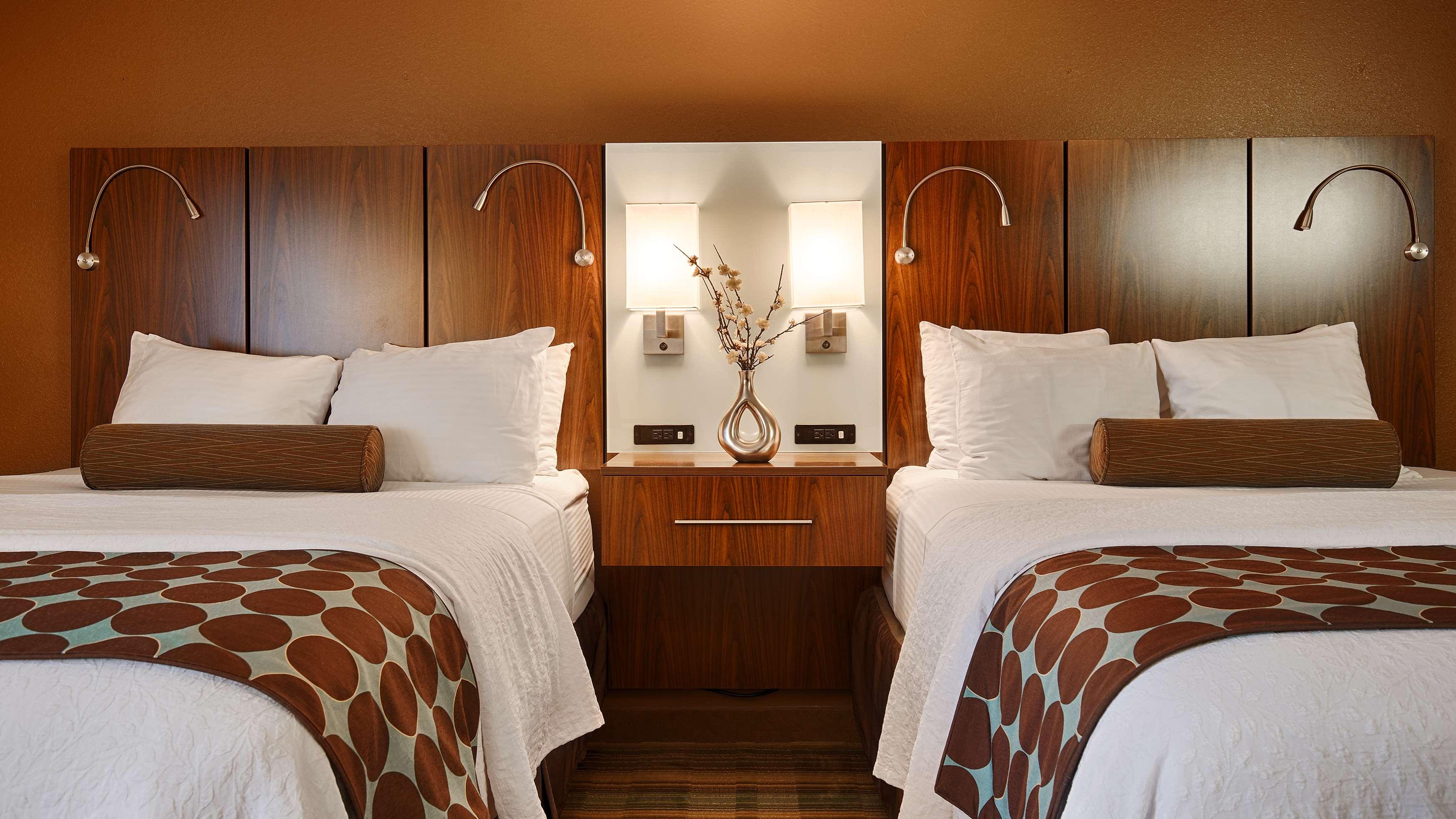 Best Western Plus Gen X Inn — photo 4