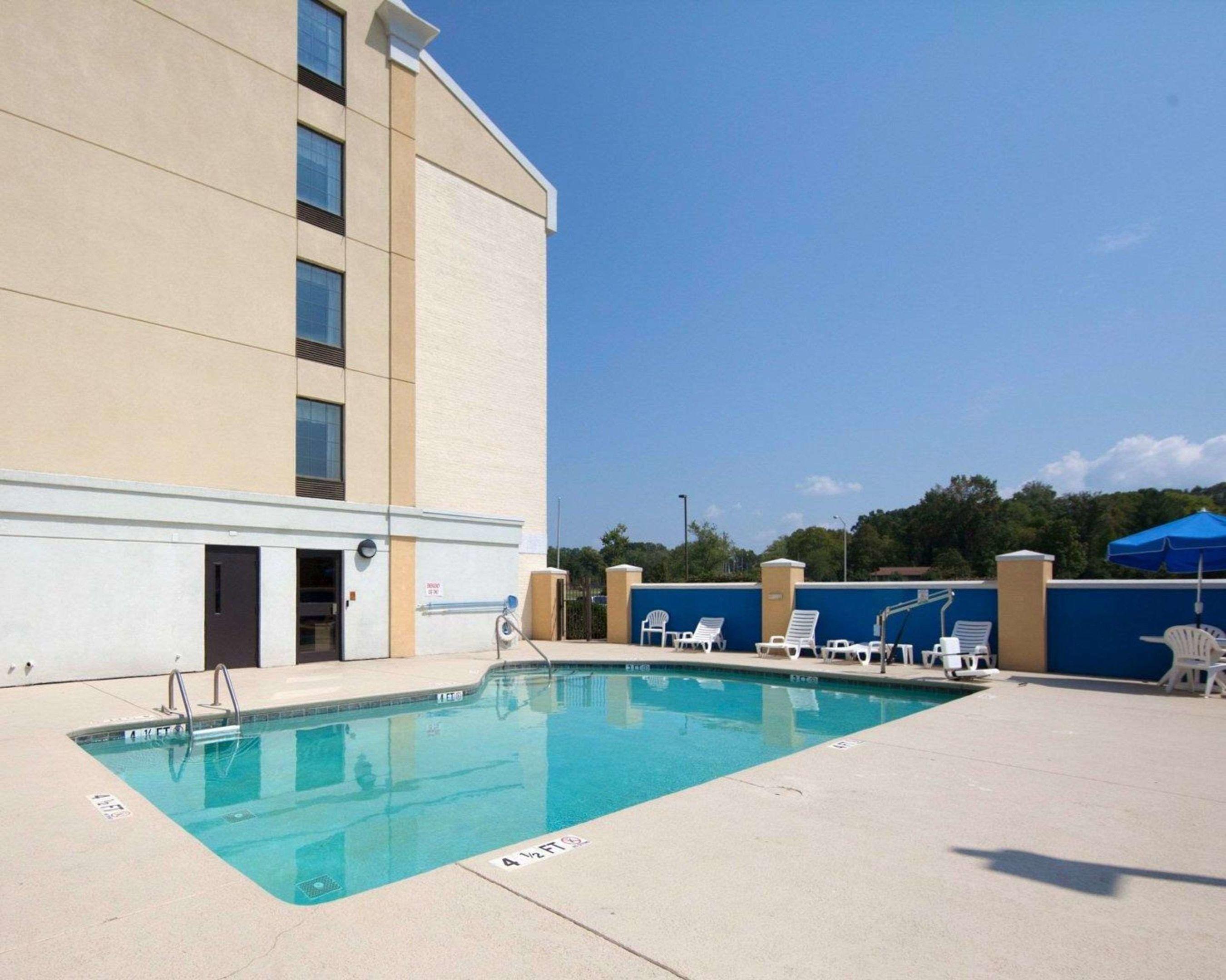 Comfort Inn Oak Ridge — photo 3